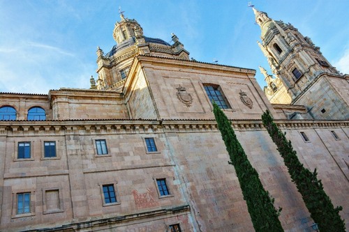 La Clerecía - От Plaza de San Isidro, Spain