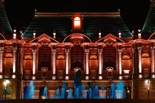 Palais des Beaux-Arts de Lille - Desde Place de la République, France