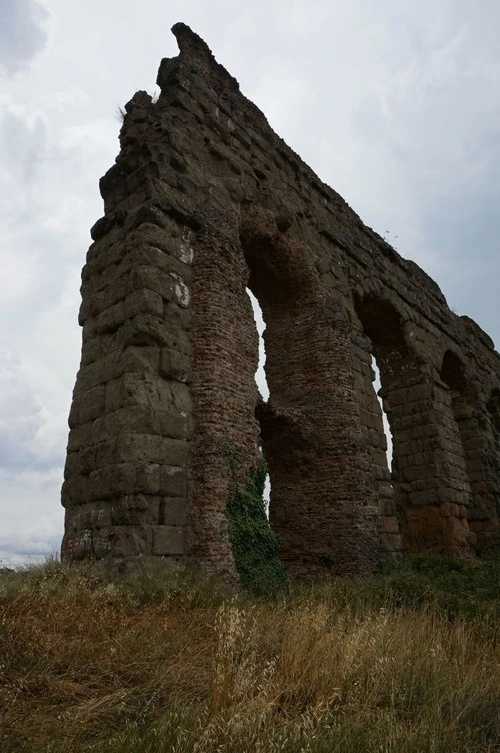 Parco Degli Acquedotti - Dari East of Tomba Dei Cento Scalini, Italy