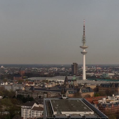 Tour relais & vue de Hambourg - から Église St Michael, Germany