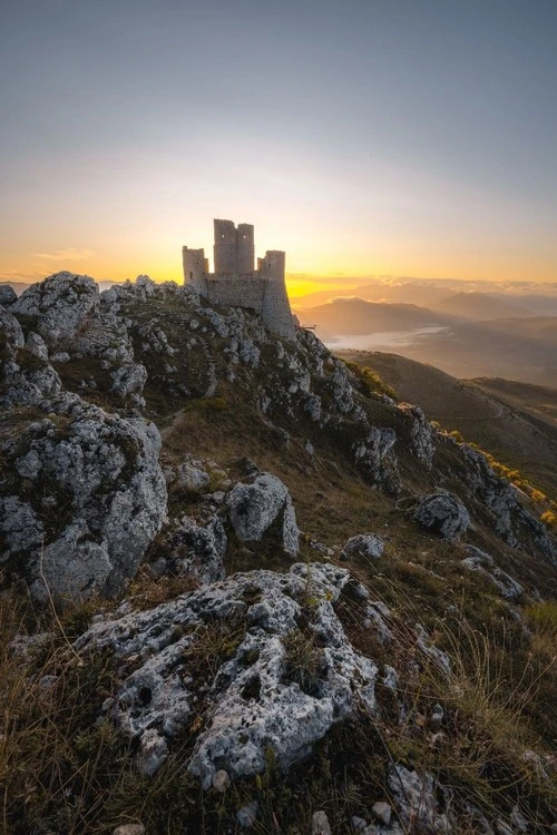 Rocca Calascio - İtibaren Trail, Italy