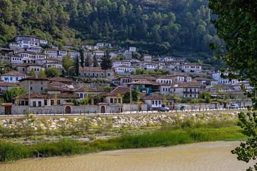Gorica - Tól től Rruga Antipatrea, Albania