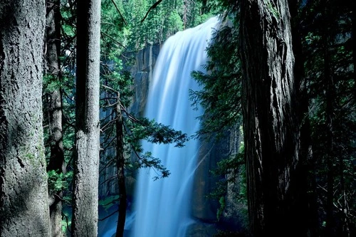 Vernal Falls - Aus Mist Trail, United States