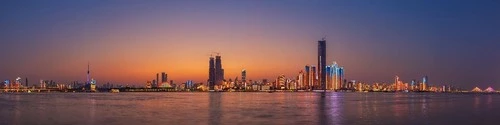 Wuhan Hanyang and Hankou skylines - Desde Yangtze River, China