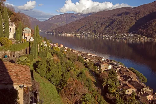 Morcote - Desde Chiesa Santa Maria del Sasso, Switzerland