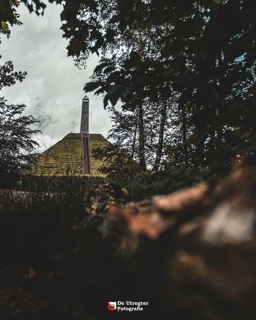 Monument Pyramide van Austerlitz - Desde South West Side, Netherlands