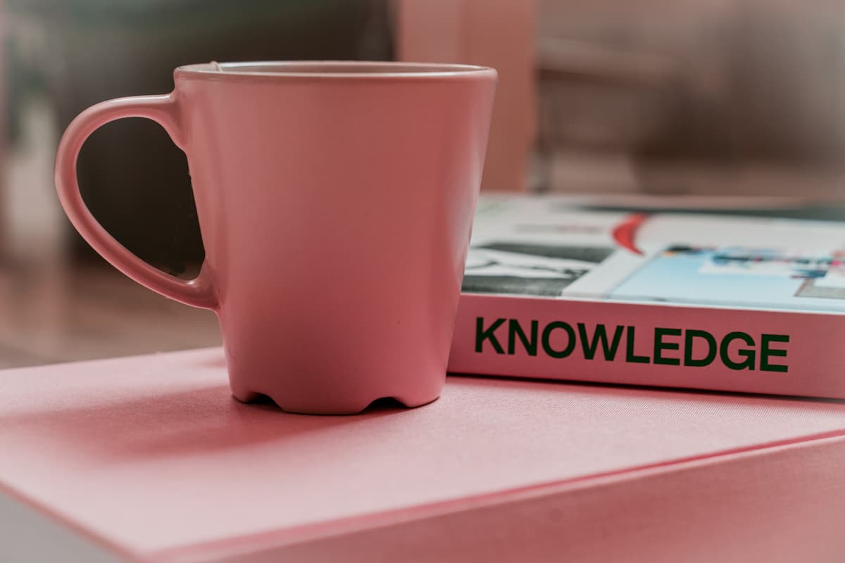 Knowledge Base vs Wiki Articles