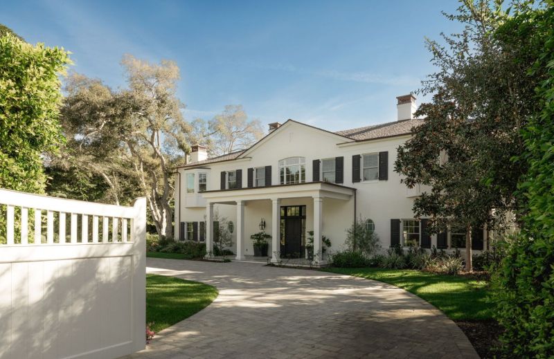 260 Oak Road property