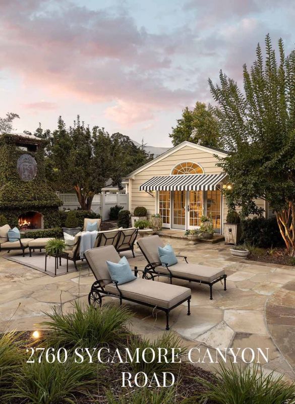 backyard patio with lounge chairs