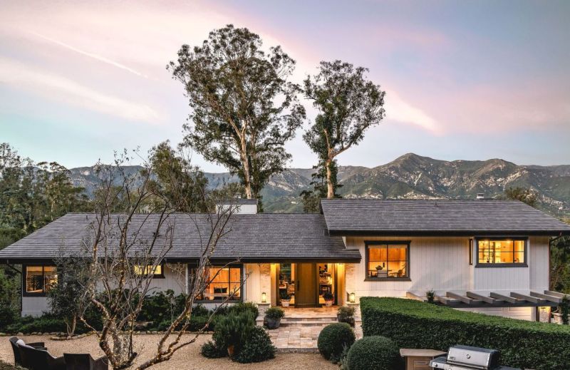 395 Woodley Road property