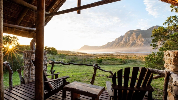 Mosaic Lagoon Lodge