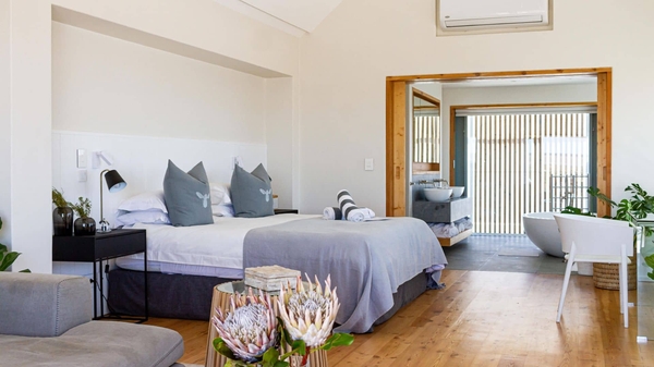 Strandloper Ocean Boutique Hotel