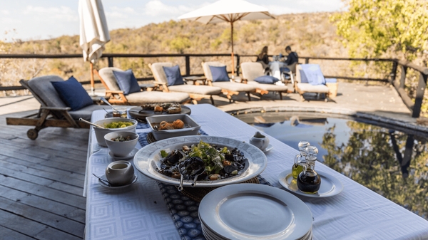 Tshwene Lodge