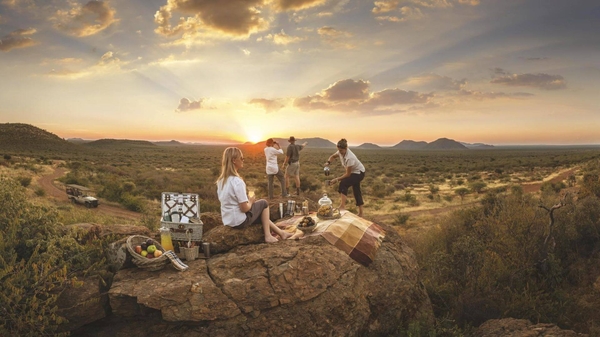 Tuningi Safari Lodge