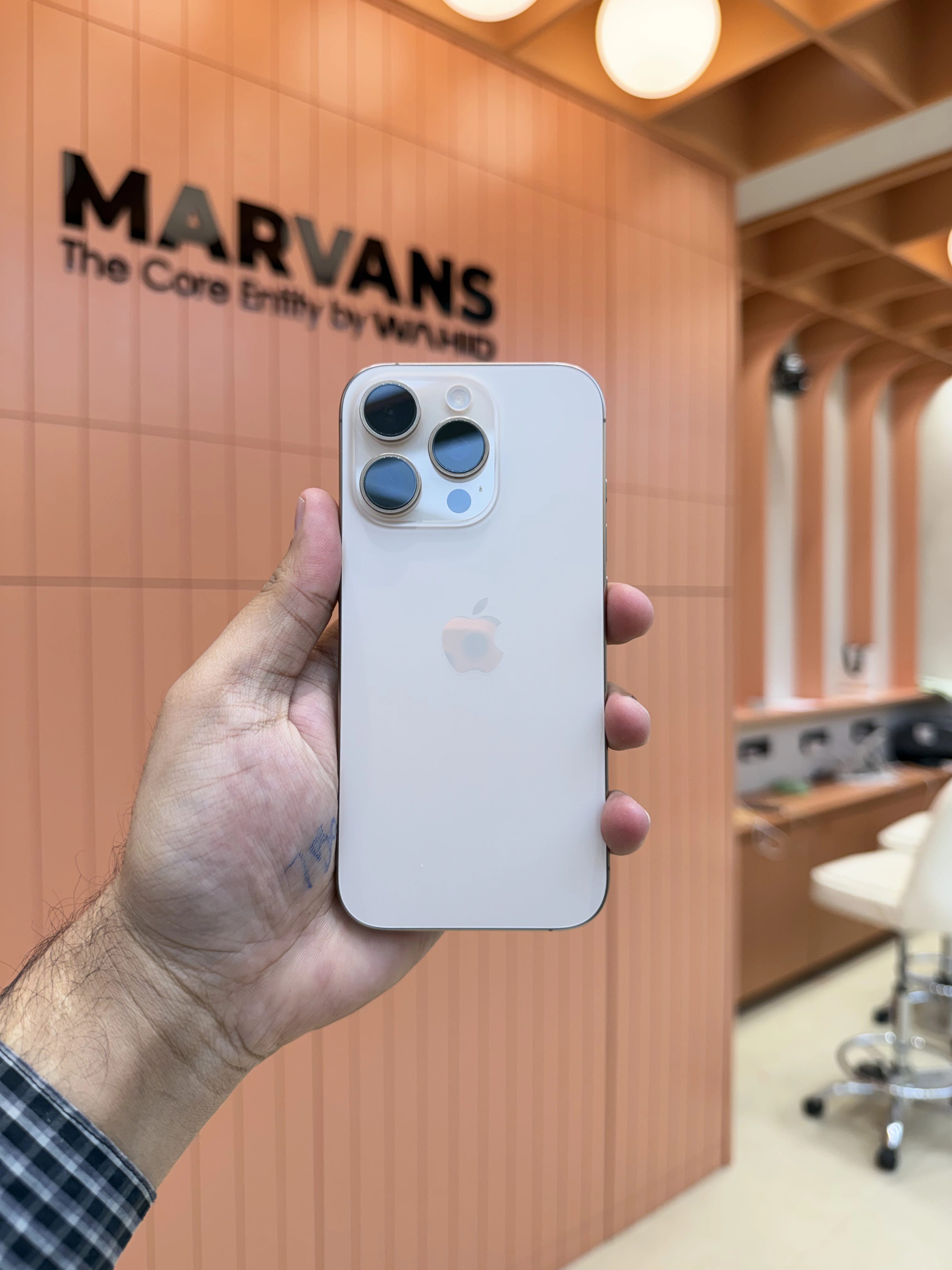 16 Pro - 256GB - *7725 | Marvans Certified Used Products