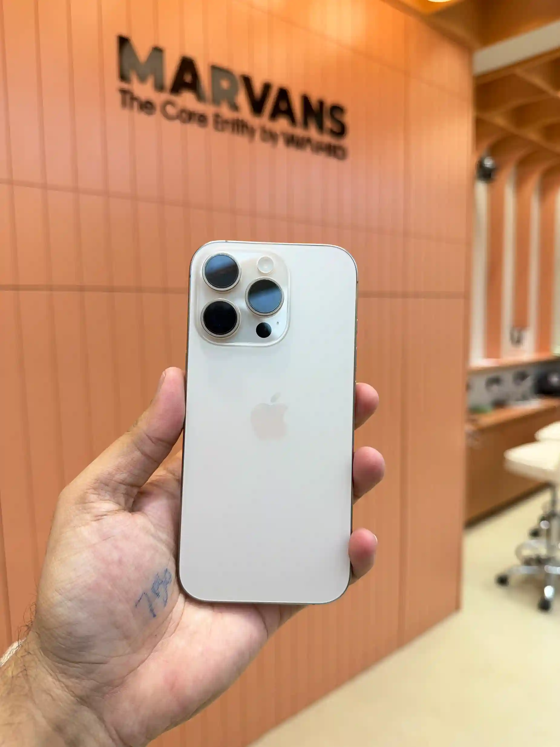 16 Pro - 256GB - *6159 | Marvans Certified Used Products