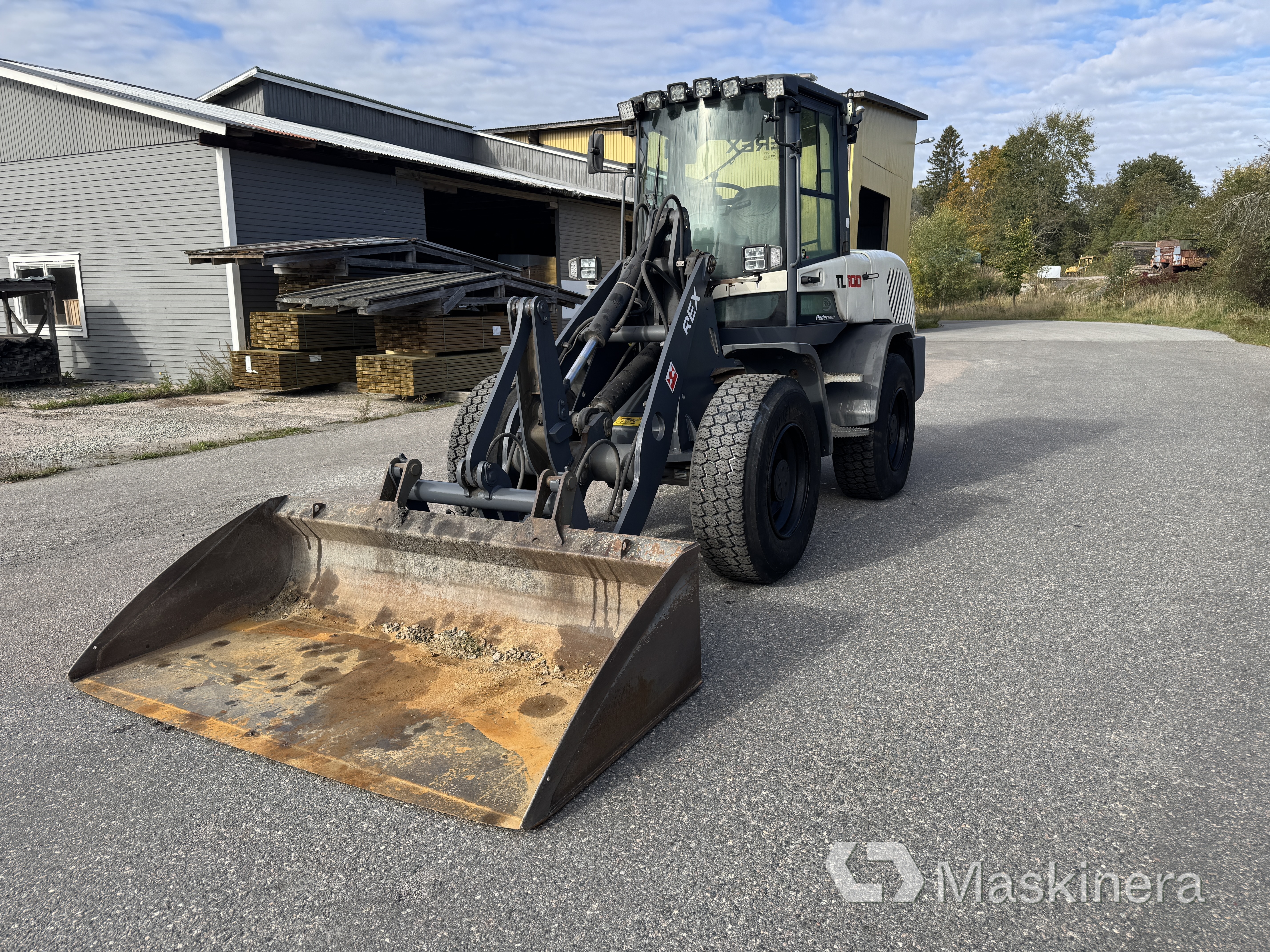 Hjullastare Terex TL100 med redskap