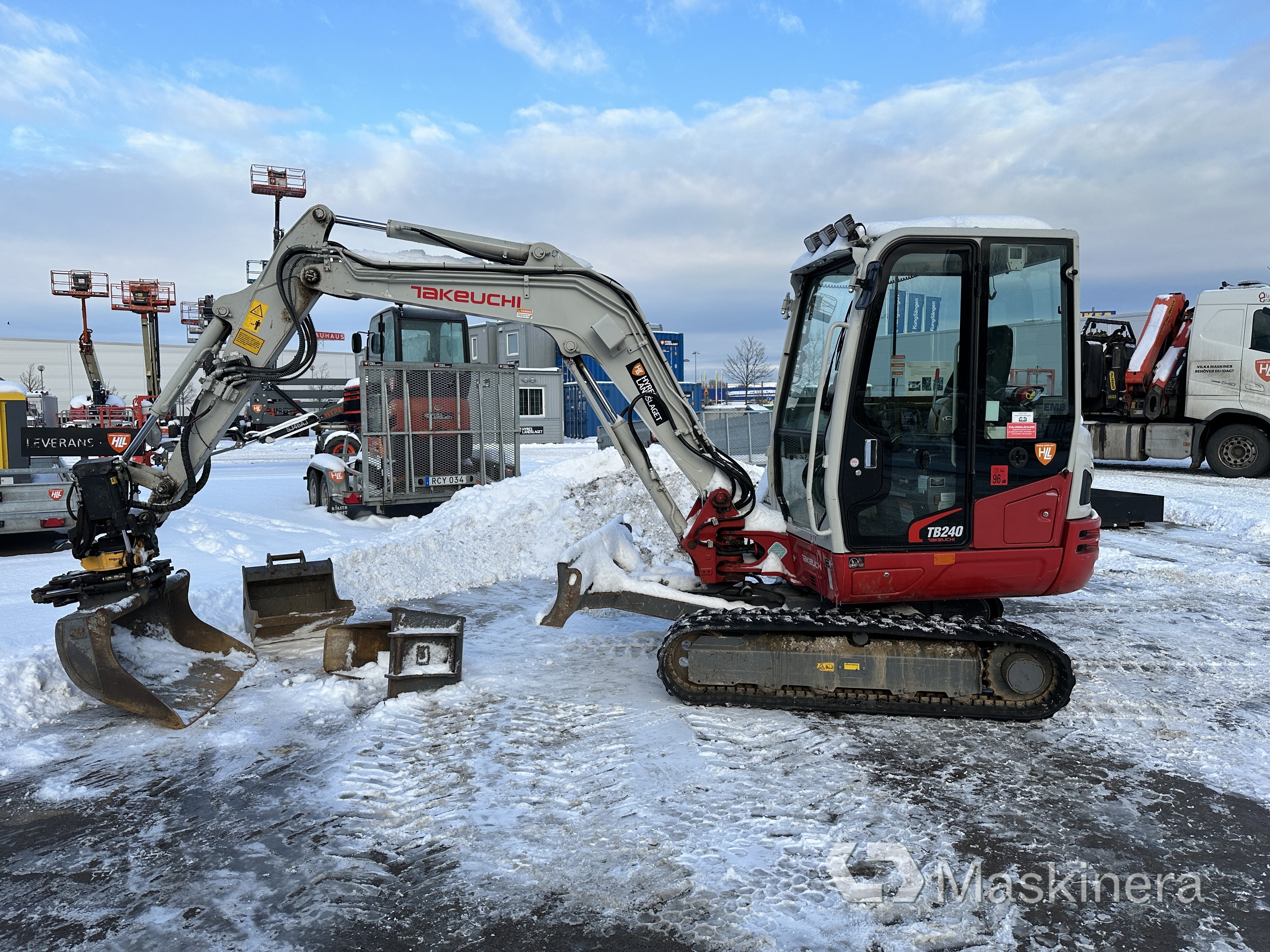 Grävmaskin Takeuchi TB-240