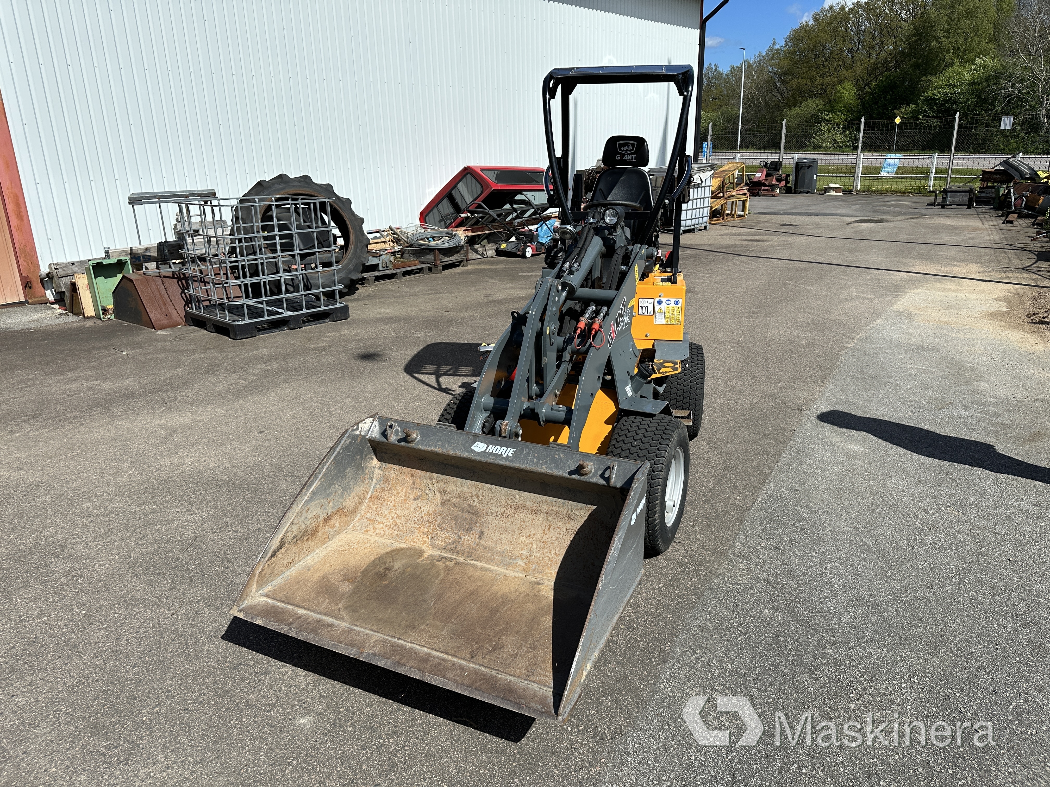 Hjullastare Giant D204SW