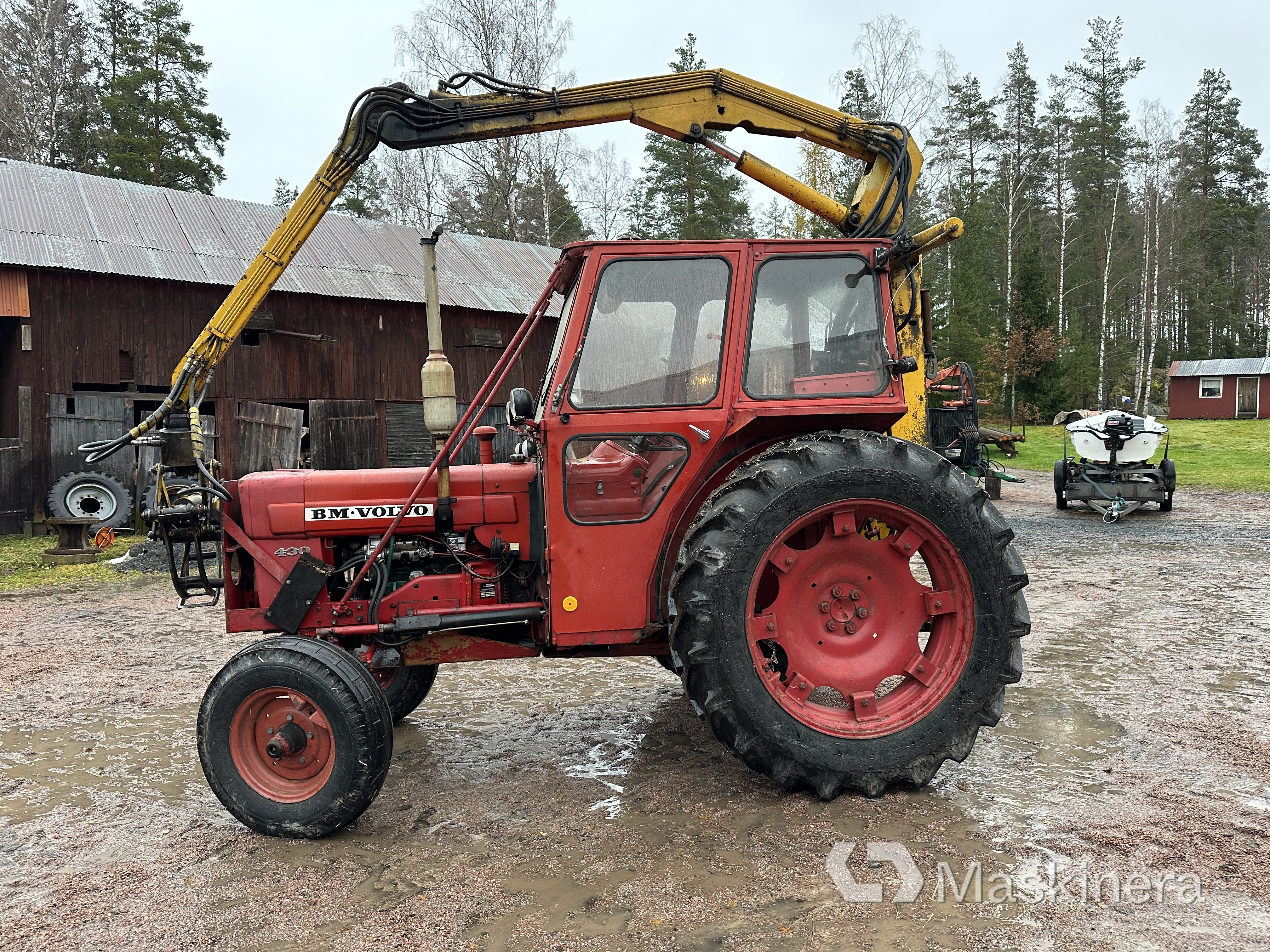 BM-Volvo T 430 med skogskran