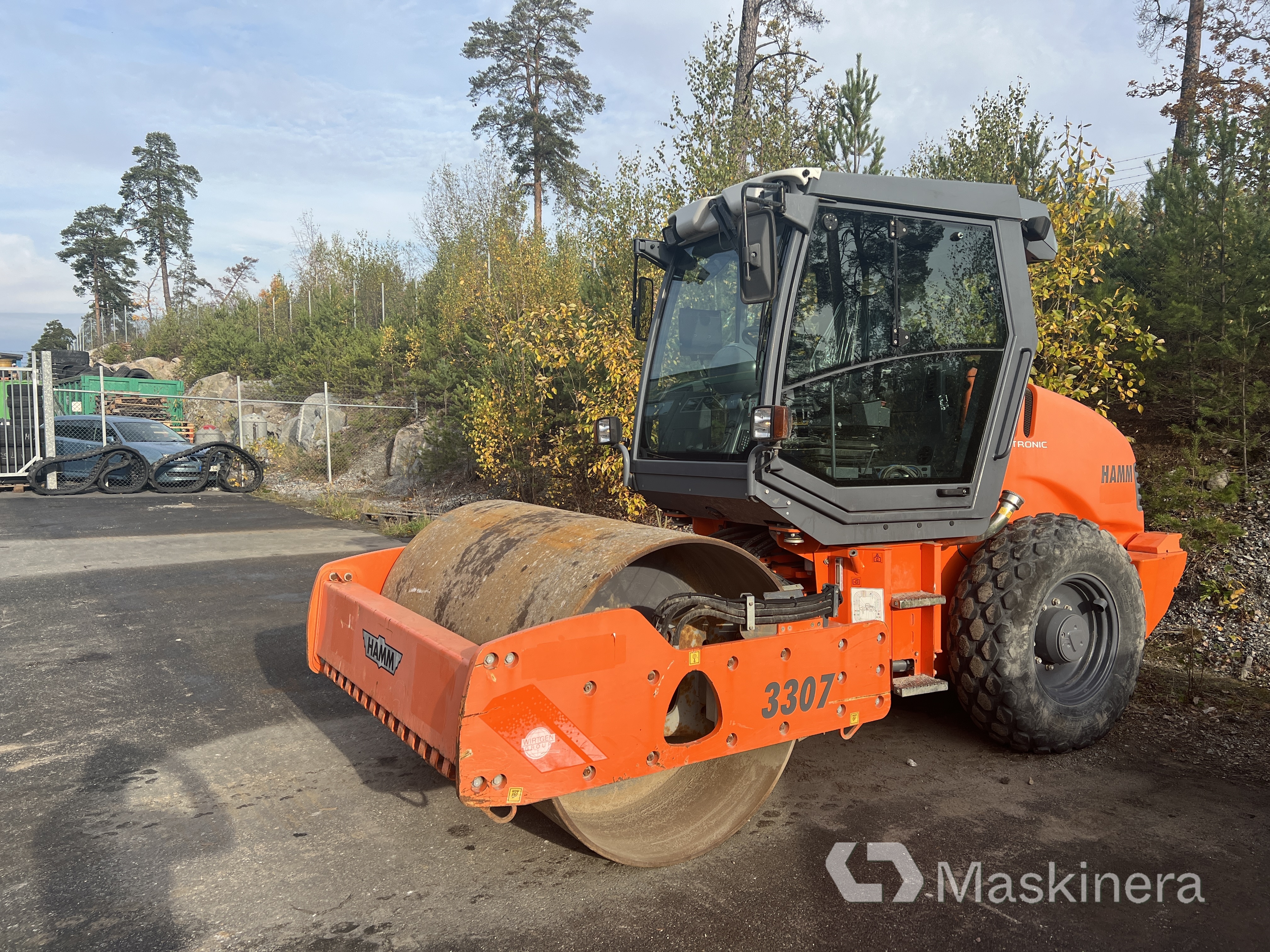 Vält Hamm 3307 HT, såld på svensk auktion för 380 000 kr