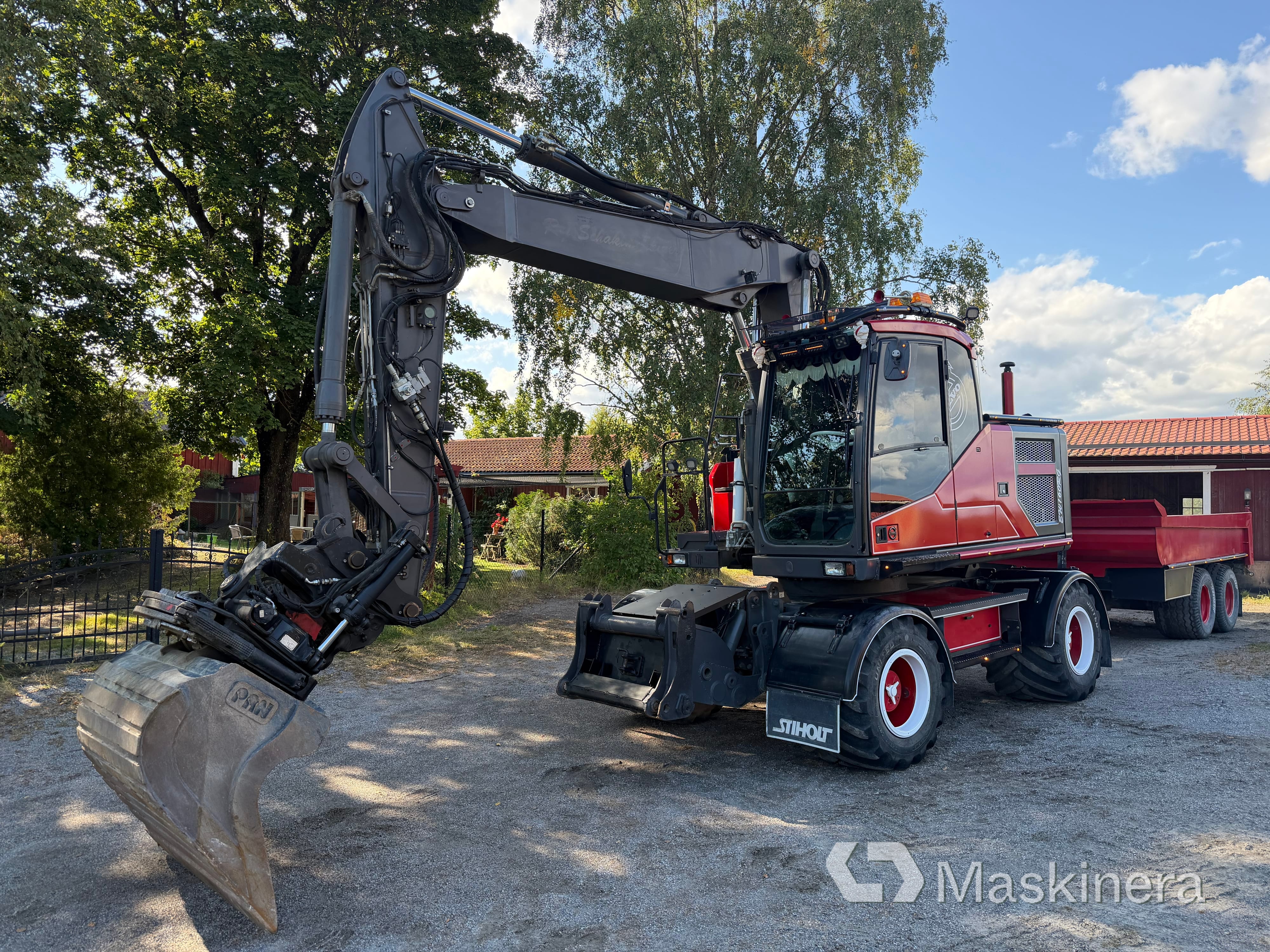Hjulgrävare Volvo EW160E med tillbehör