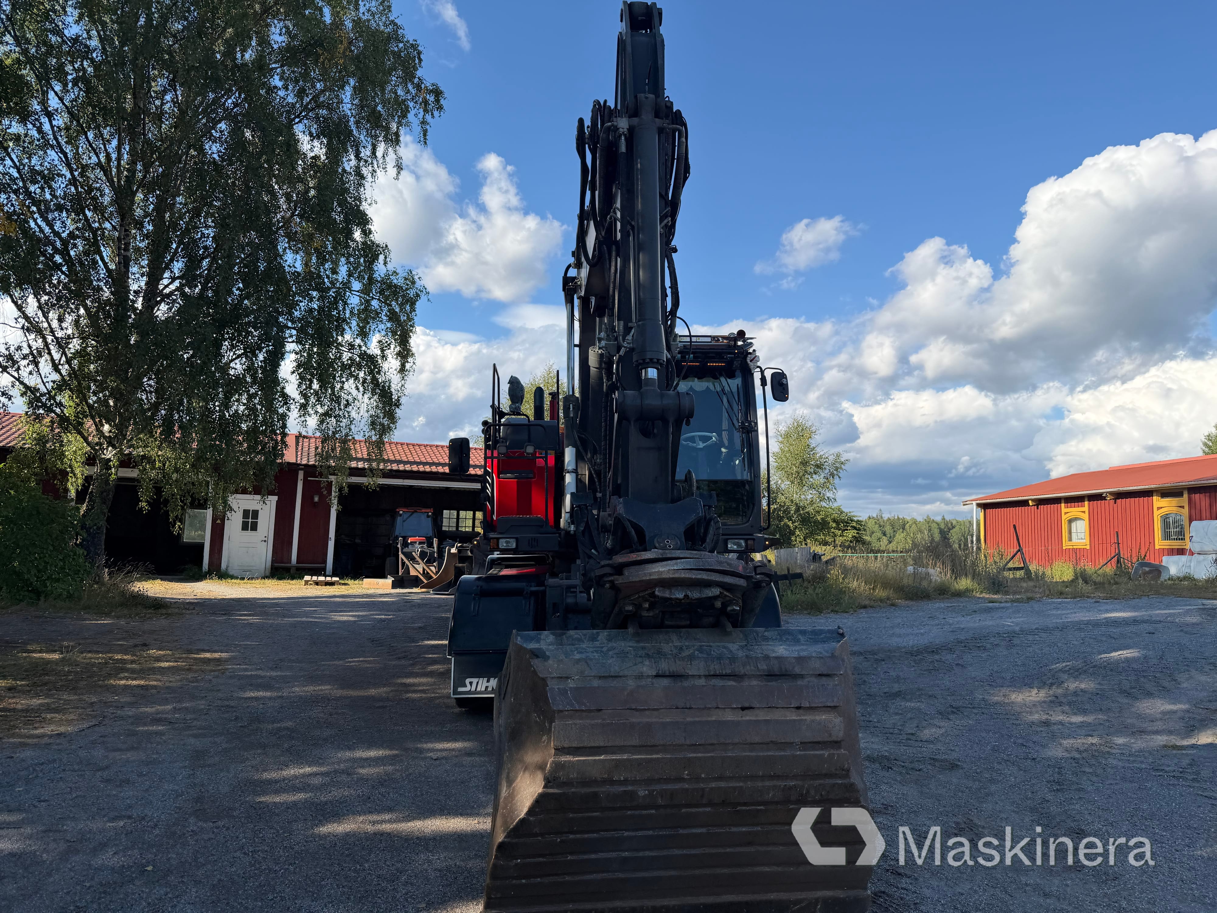 Hjulgrävare Volvo EW160E med tillbehör