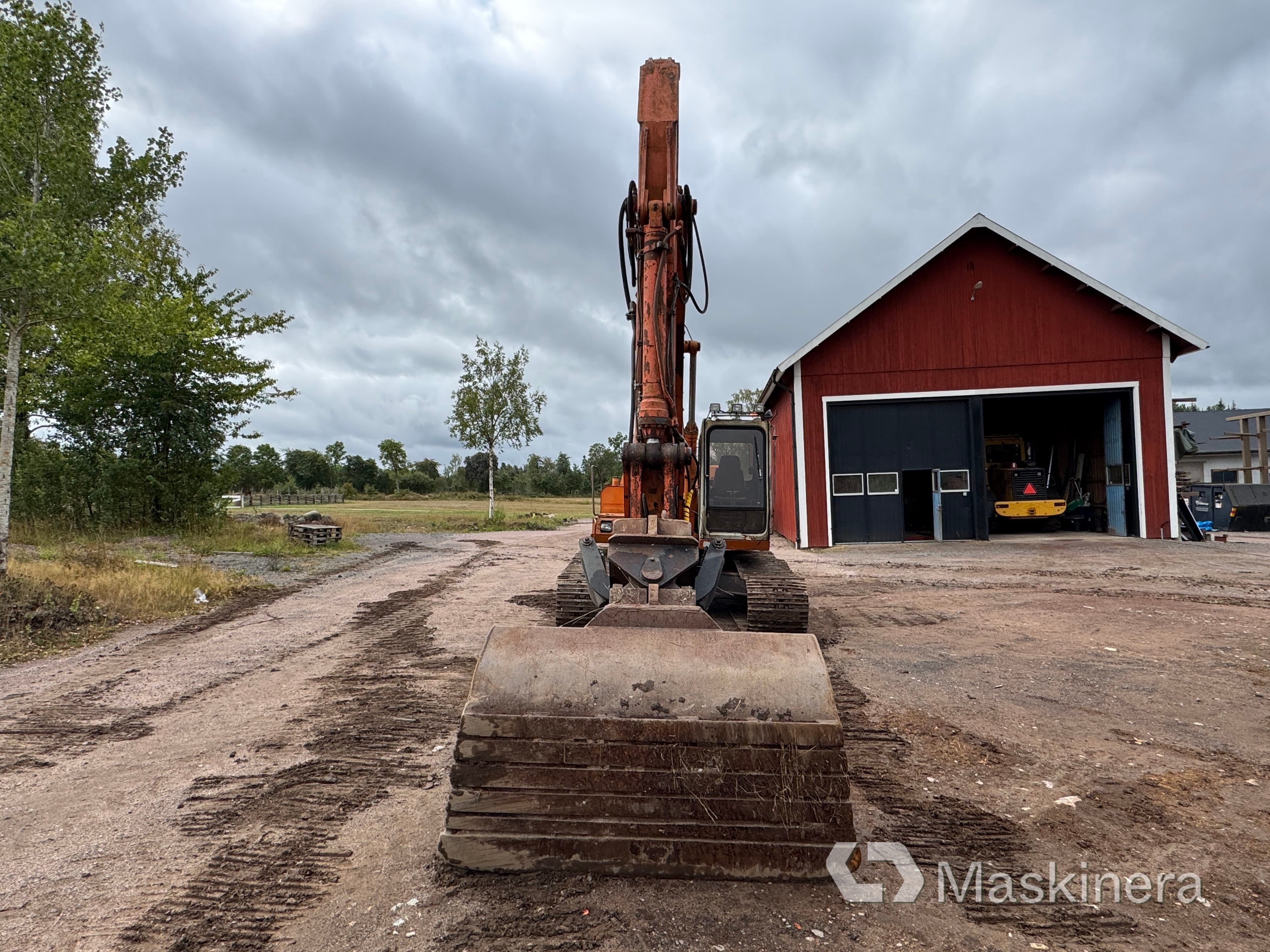 Grävmaskin Hitachi FH 200 LC med redskap