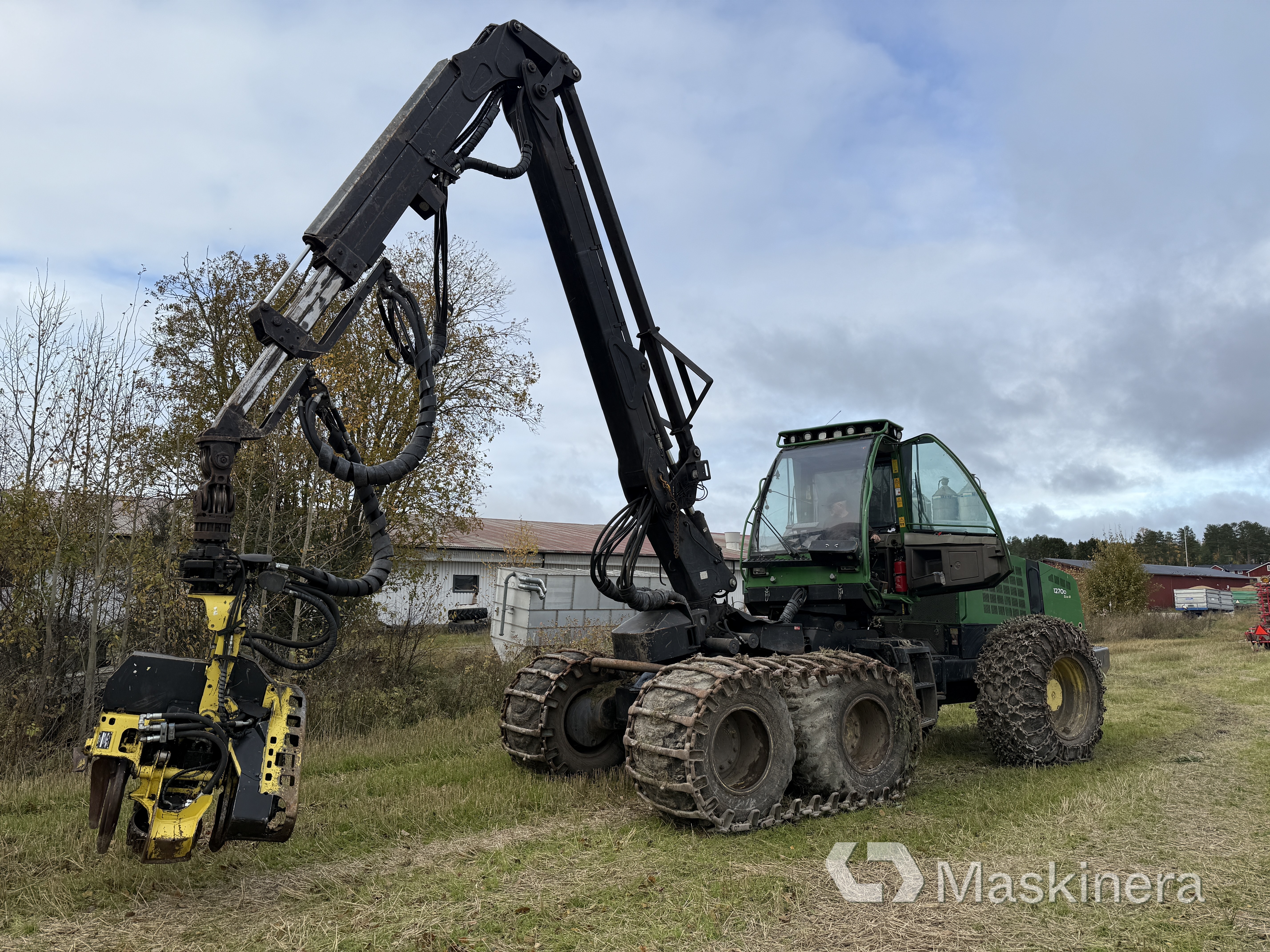 Skördare John Deere 1270D ECO III, såld på svensk auktion för 380 000 kr