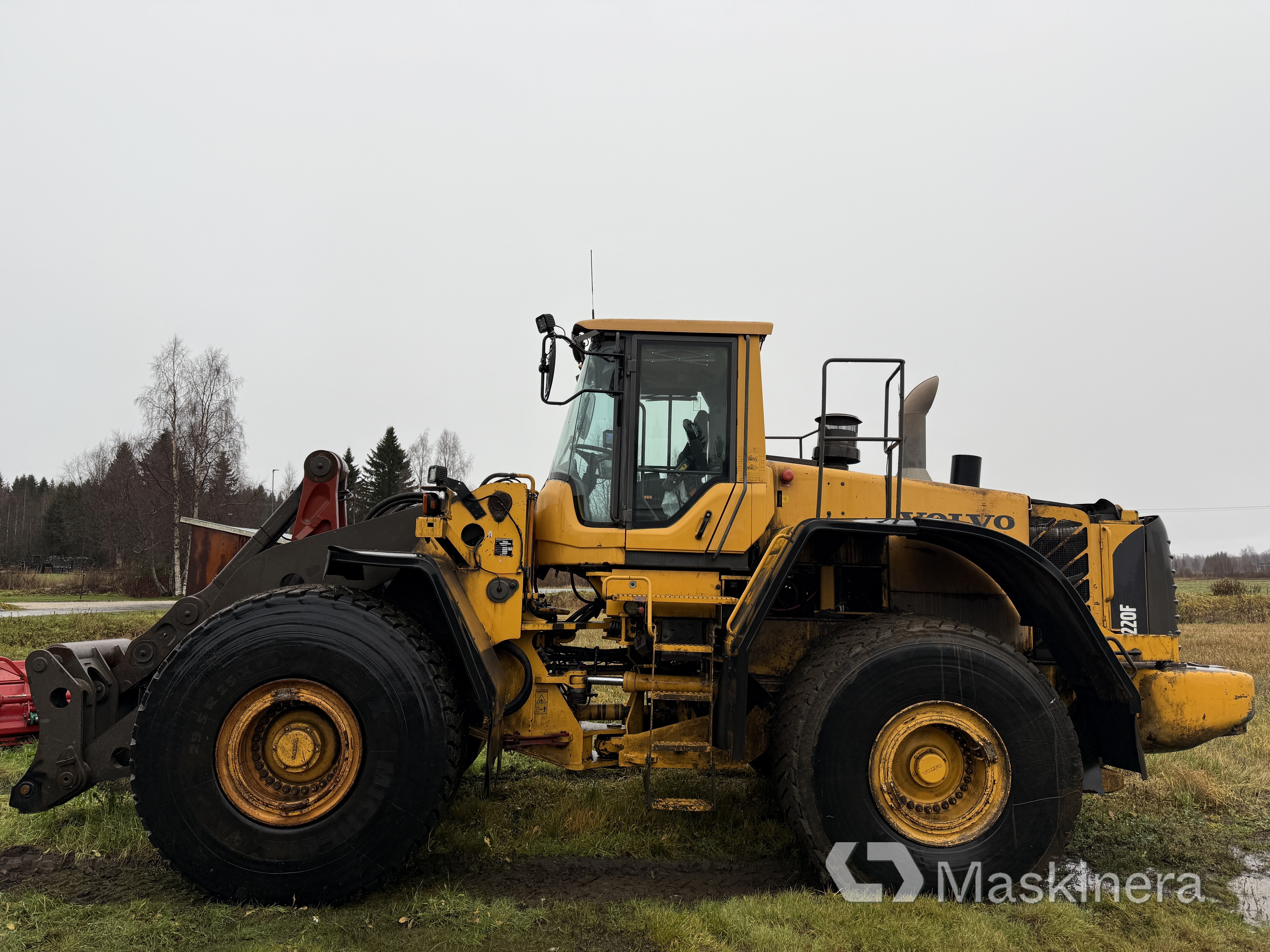 Hjullastare Volvo L220F & Lastarskopa