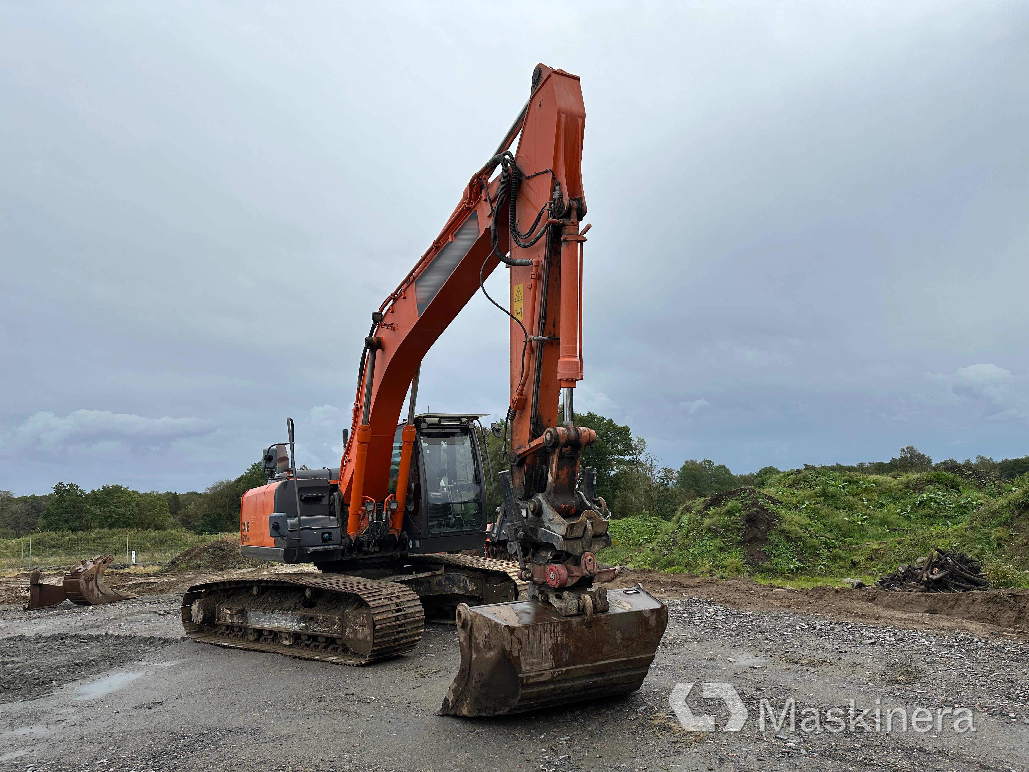 Grävmaskin Hitachi ZX210LC-5B