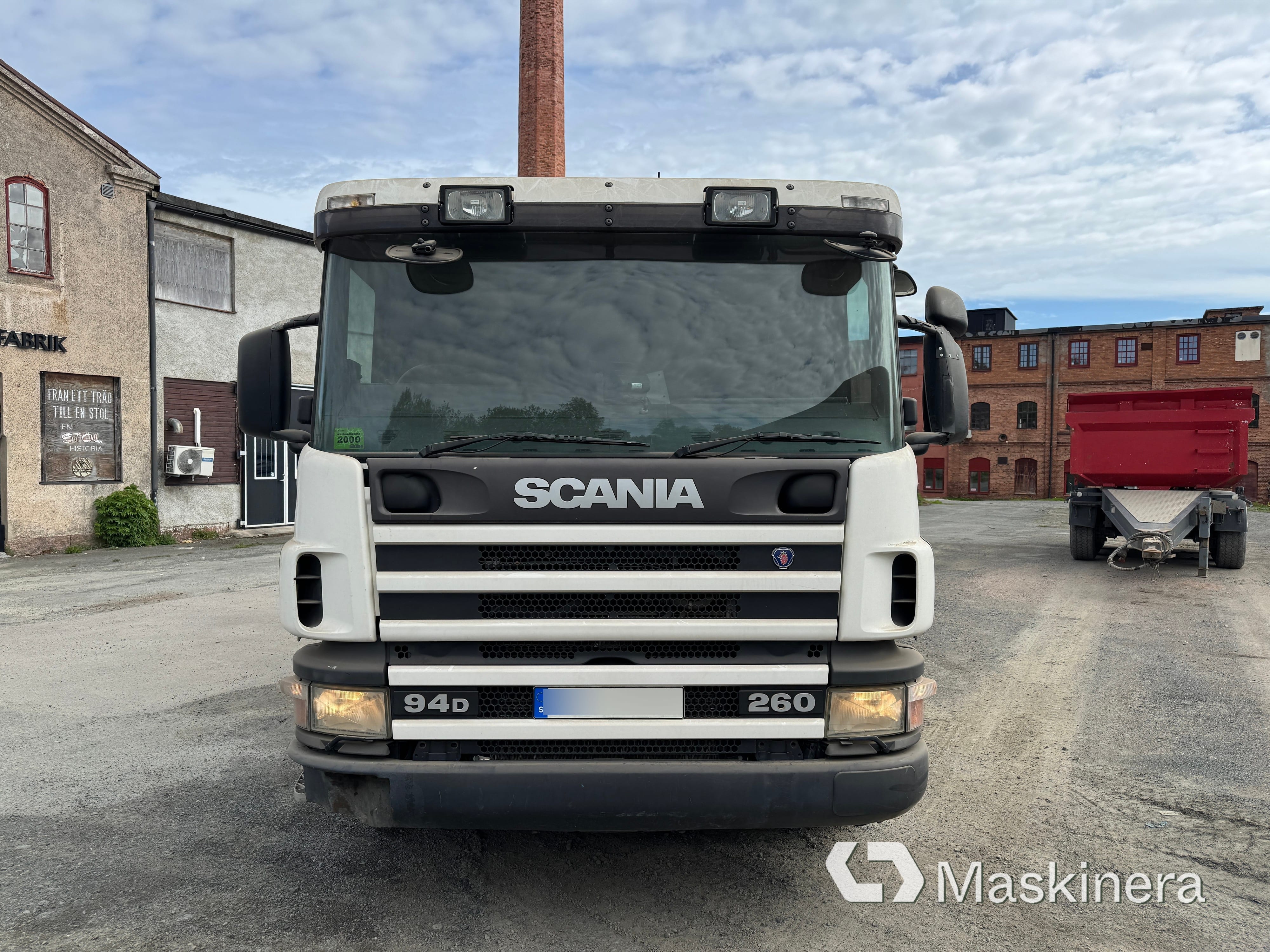 Sopmaskin med sug Scania P94D 260 Bucher Schörling Omnifant 80 (Rep. objekt)