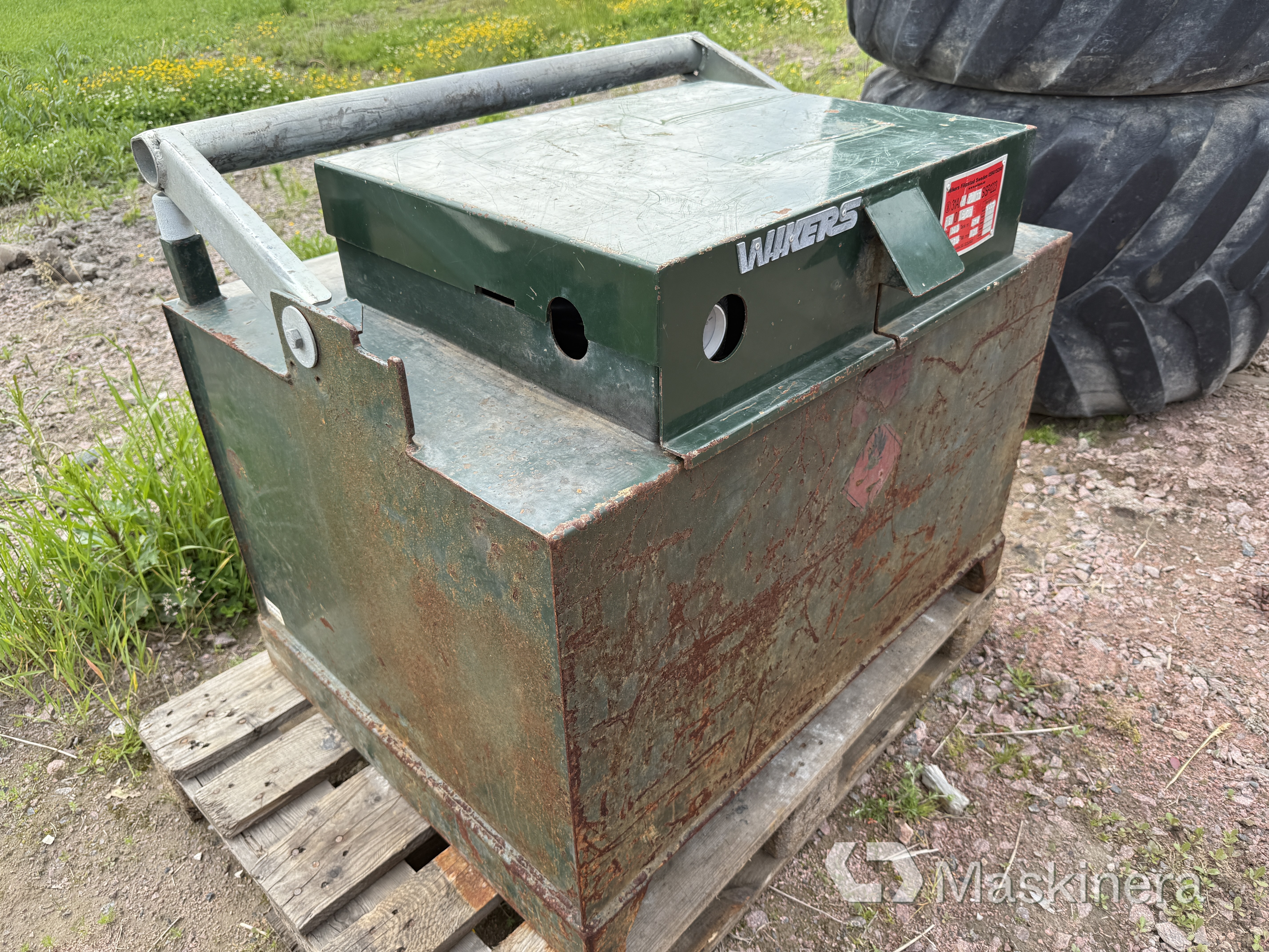 Dieseltank Wikers Filipstad 300 L med bygel