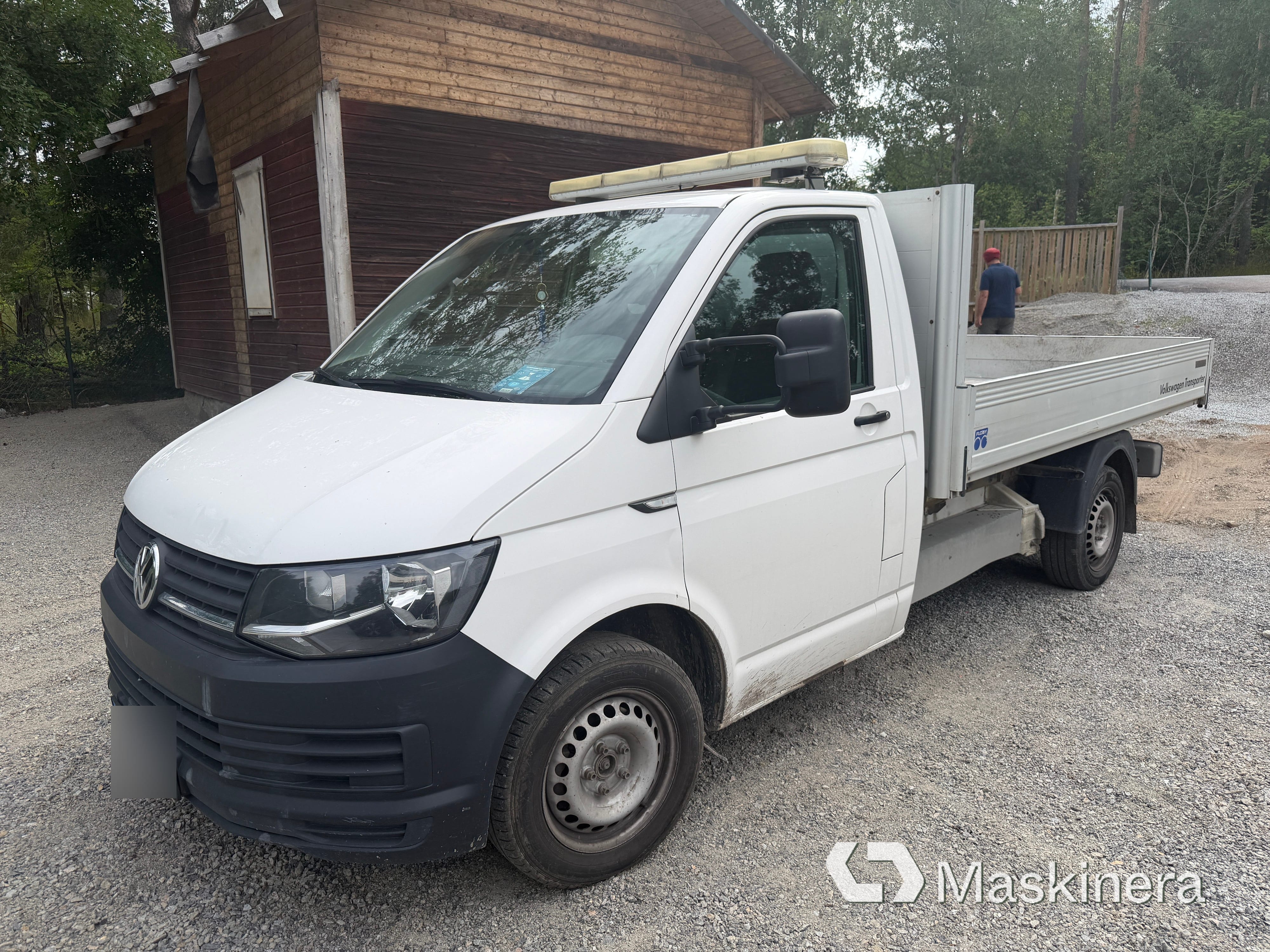 Pickup Volkswagen Transporter T6 med tipp