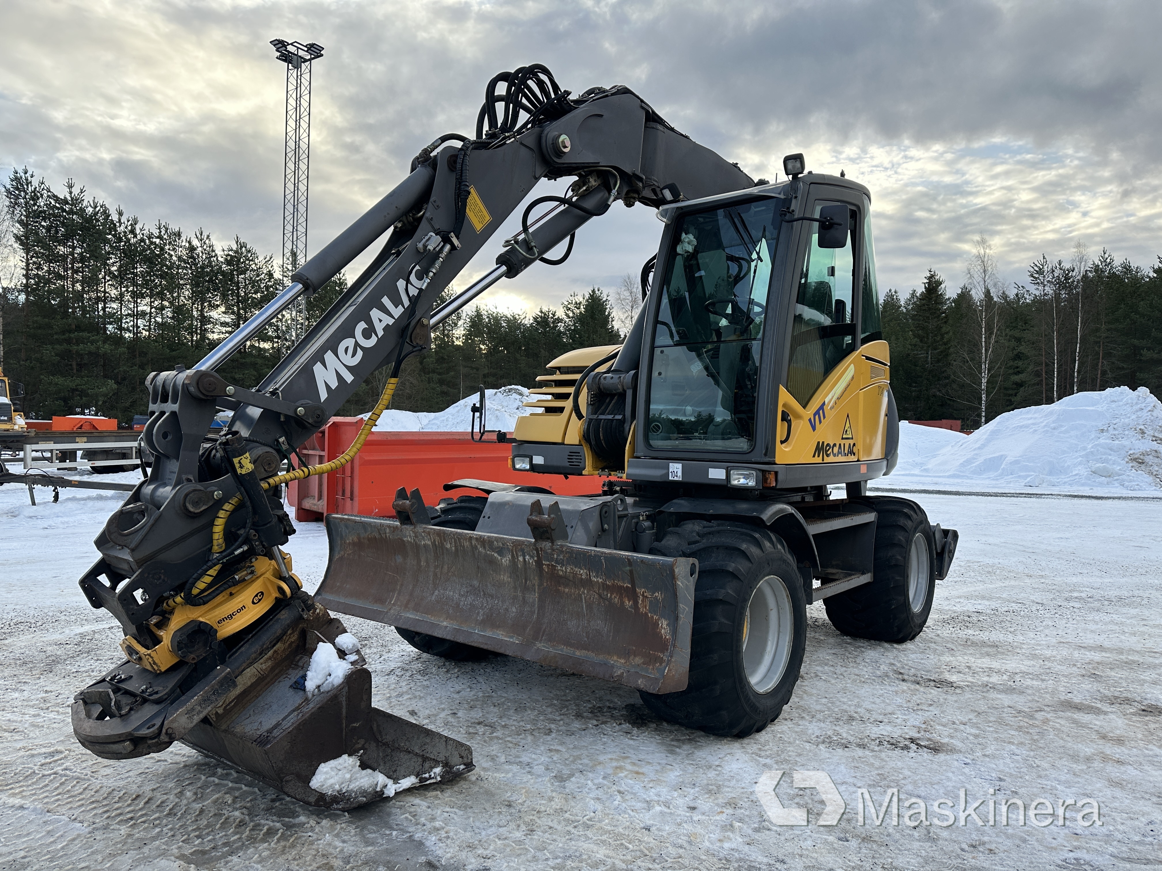 Hjulgrävare Mecalac 714 MW, såld på svensk auktion för 550 000 kr