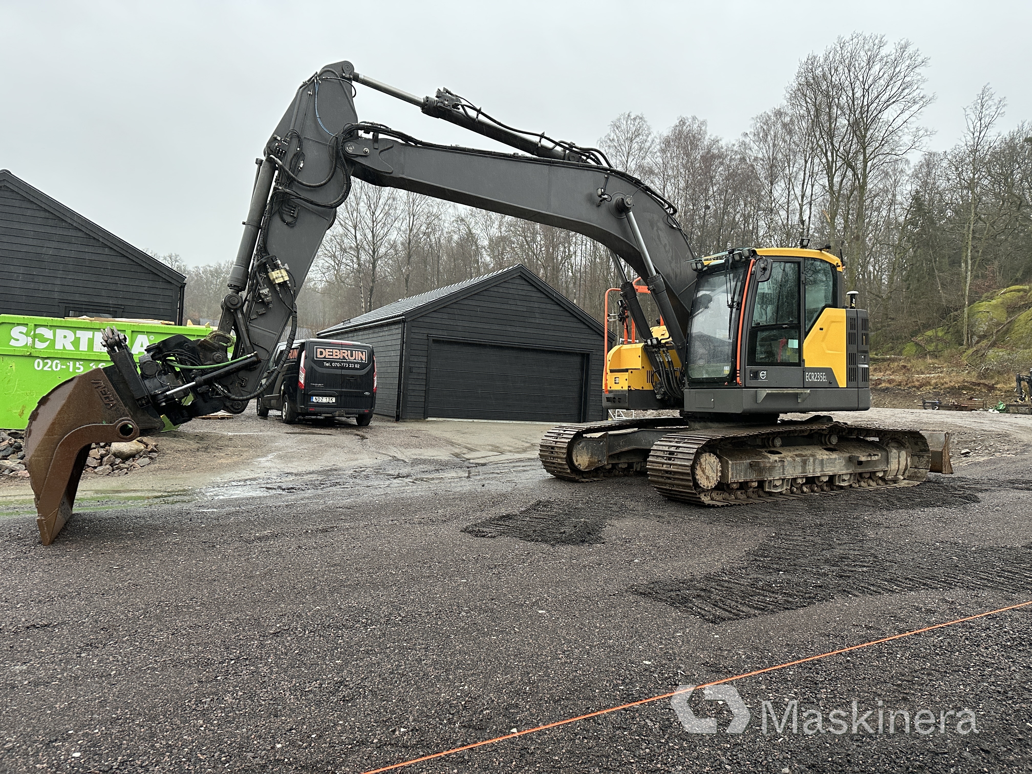 Grävmaskin Volvo ECR235EL med grävsystem