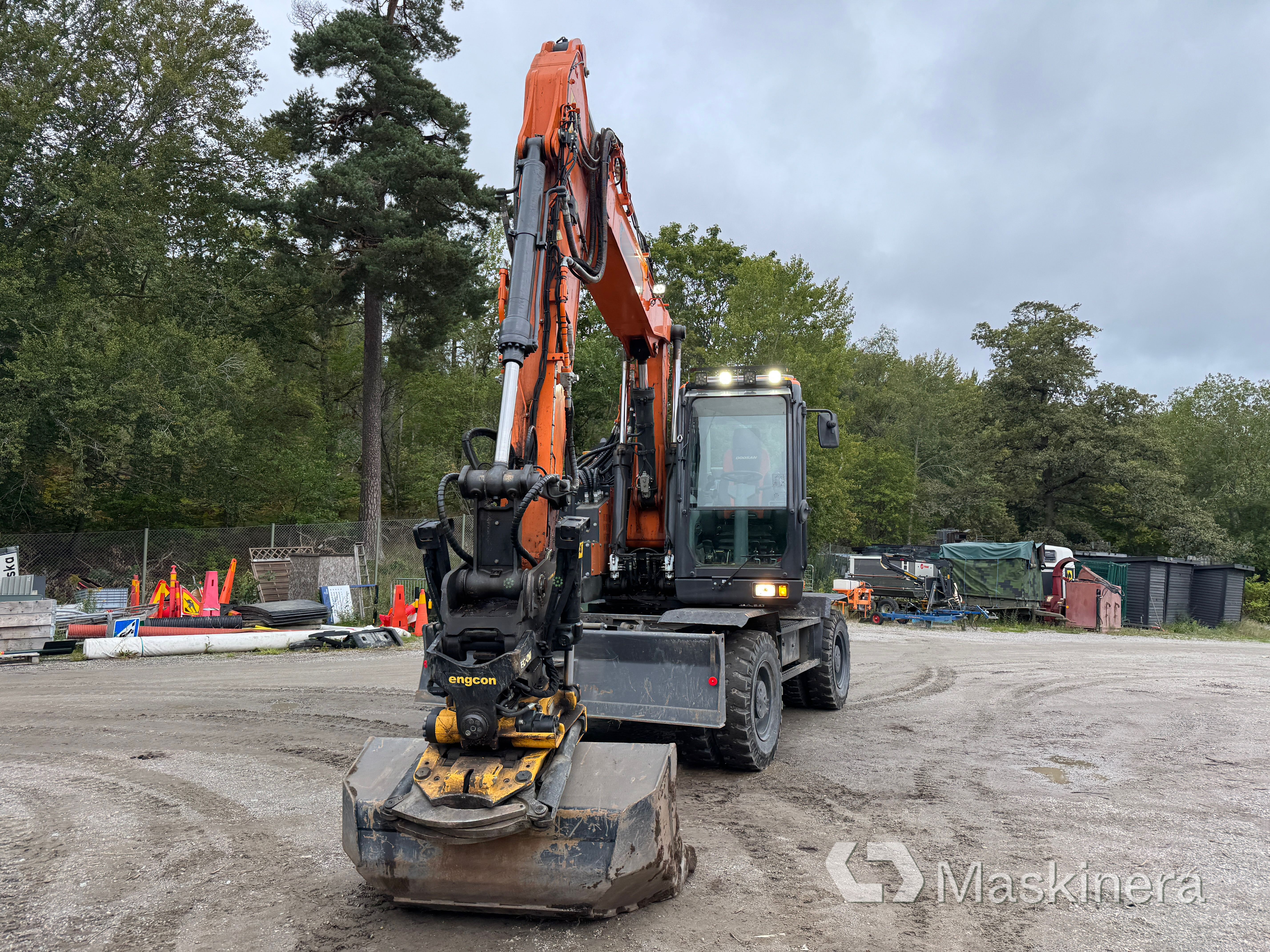 Hjulgrävare Doosan DX165 W-5