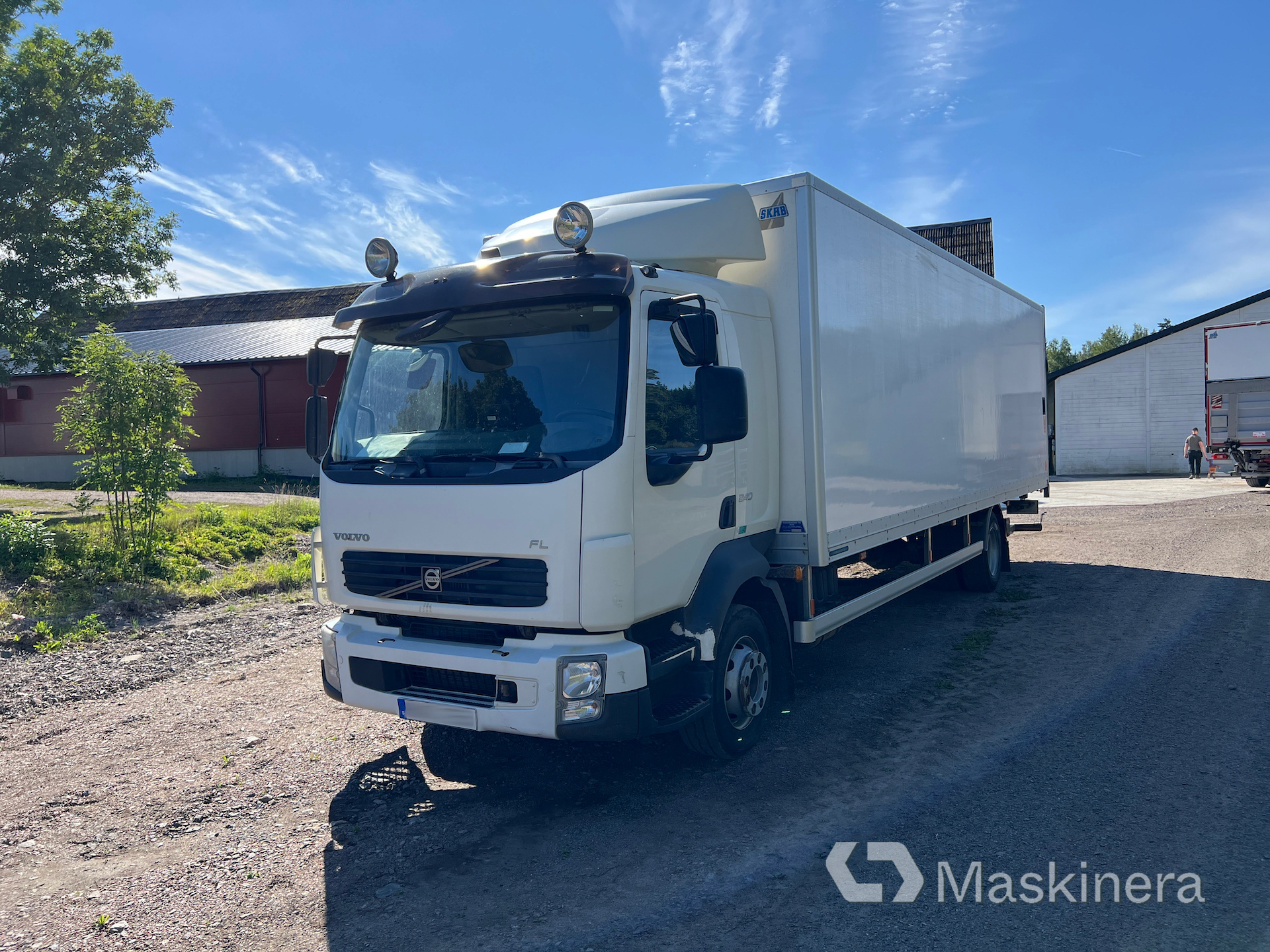 Distributionslastbil Volvo FL-240 4*2