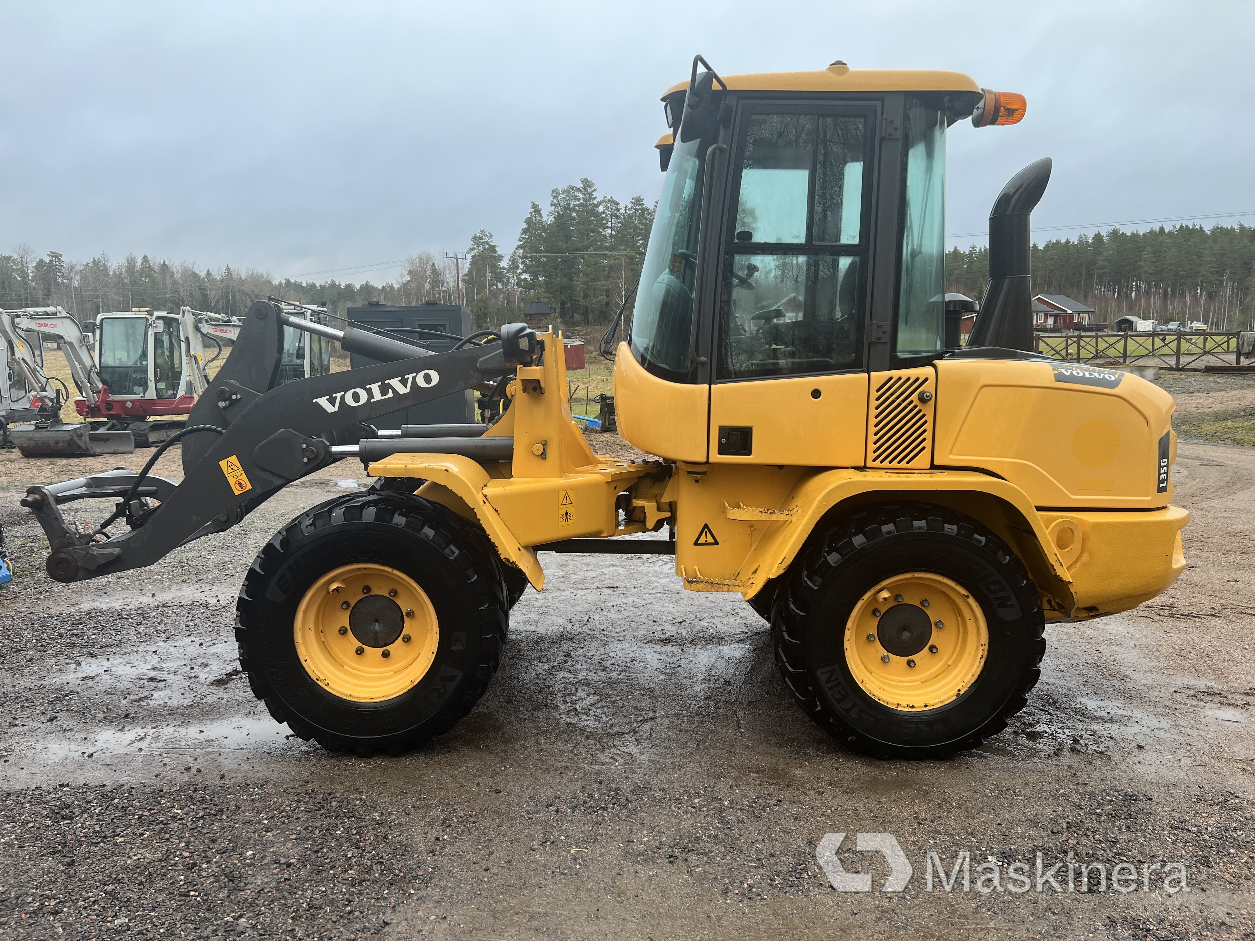 Hjullastare Volvo L35G med redskap