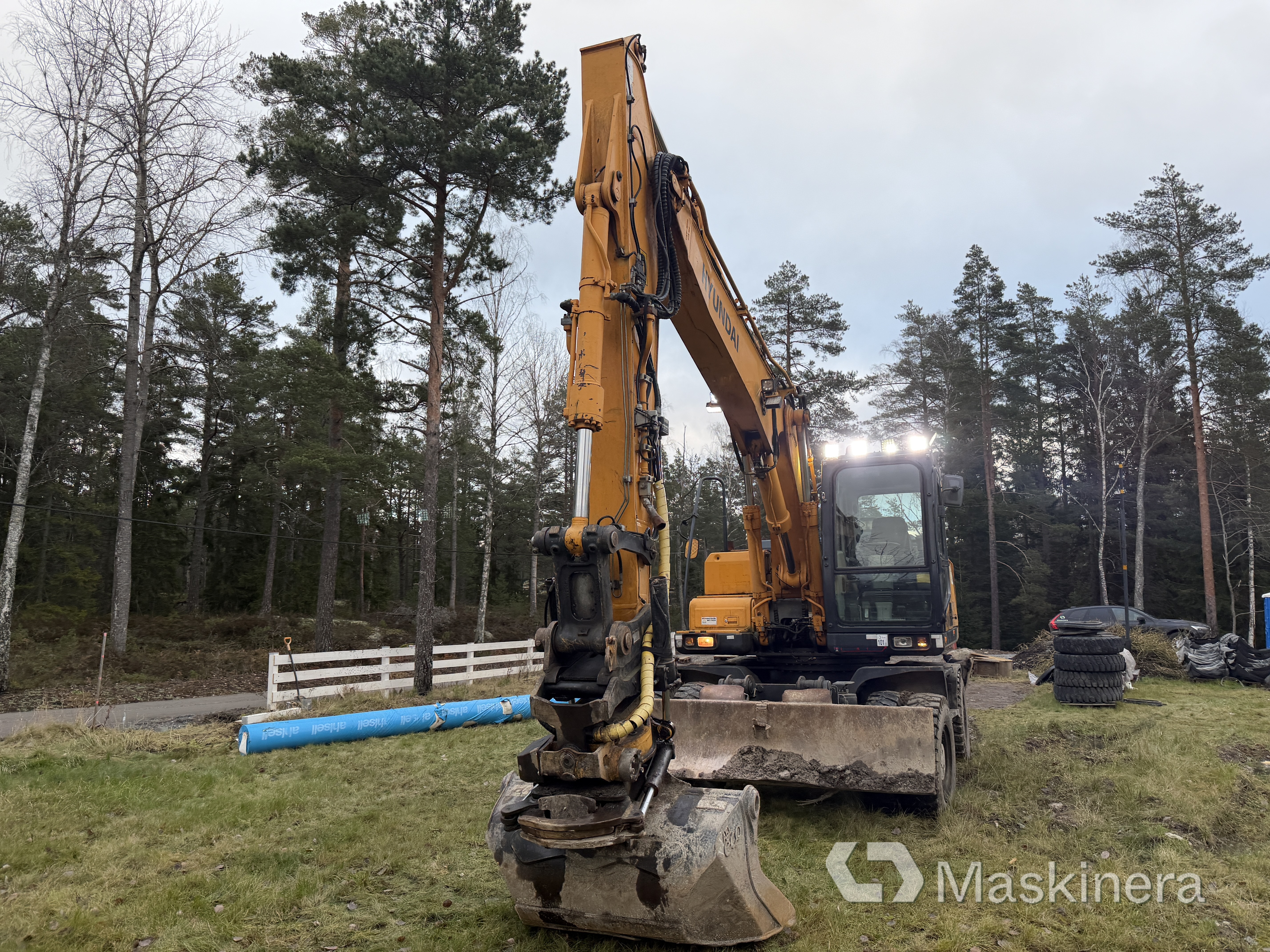 Hjulgrävare Hyundai Robex 170W-7A