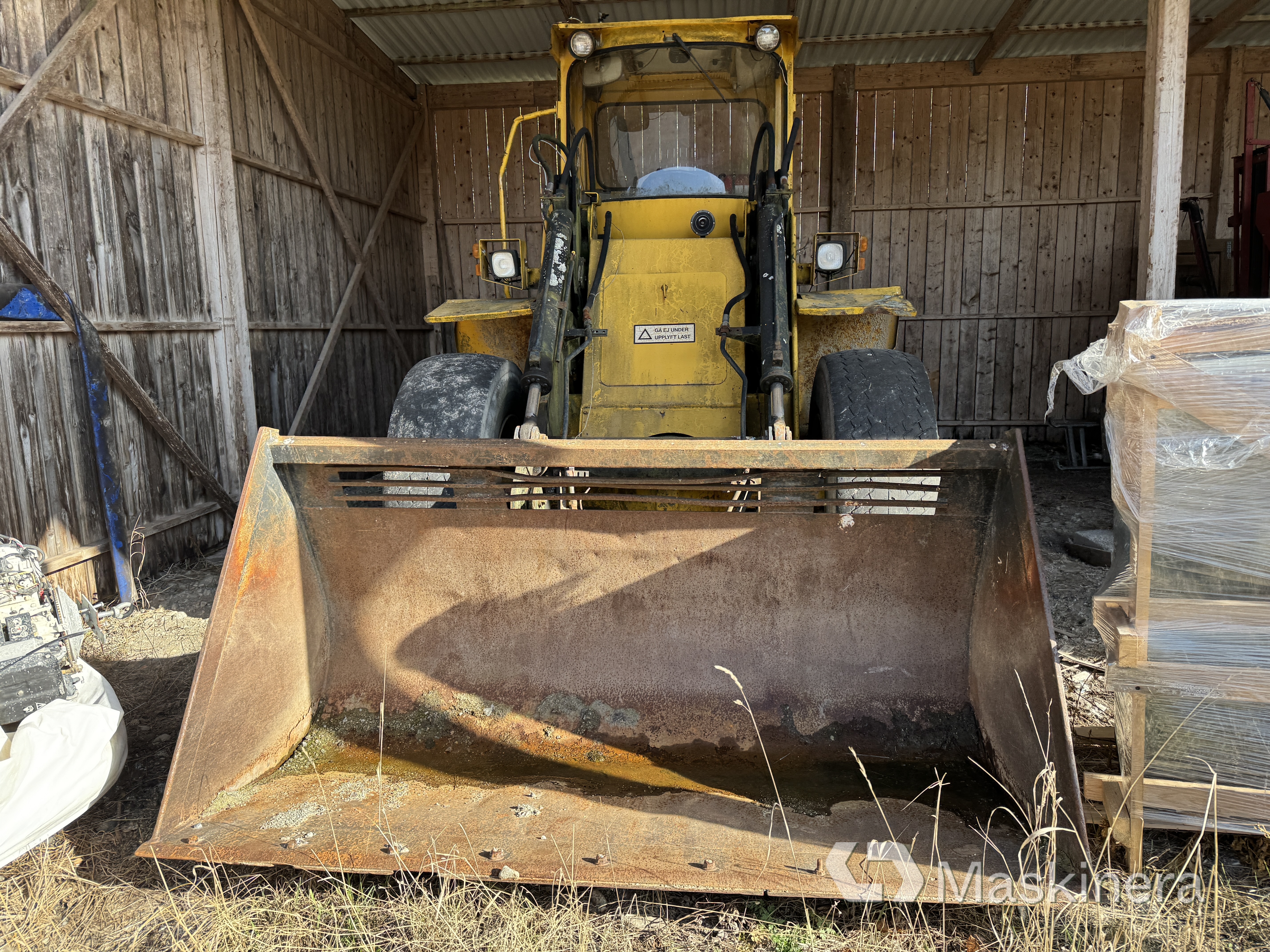 Hjullastare Volvo BM 4300 (Renoveringsobjekt)