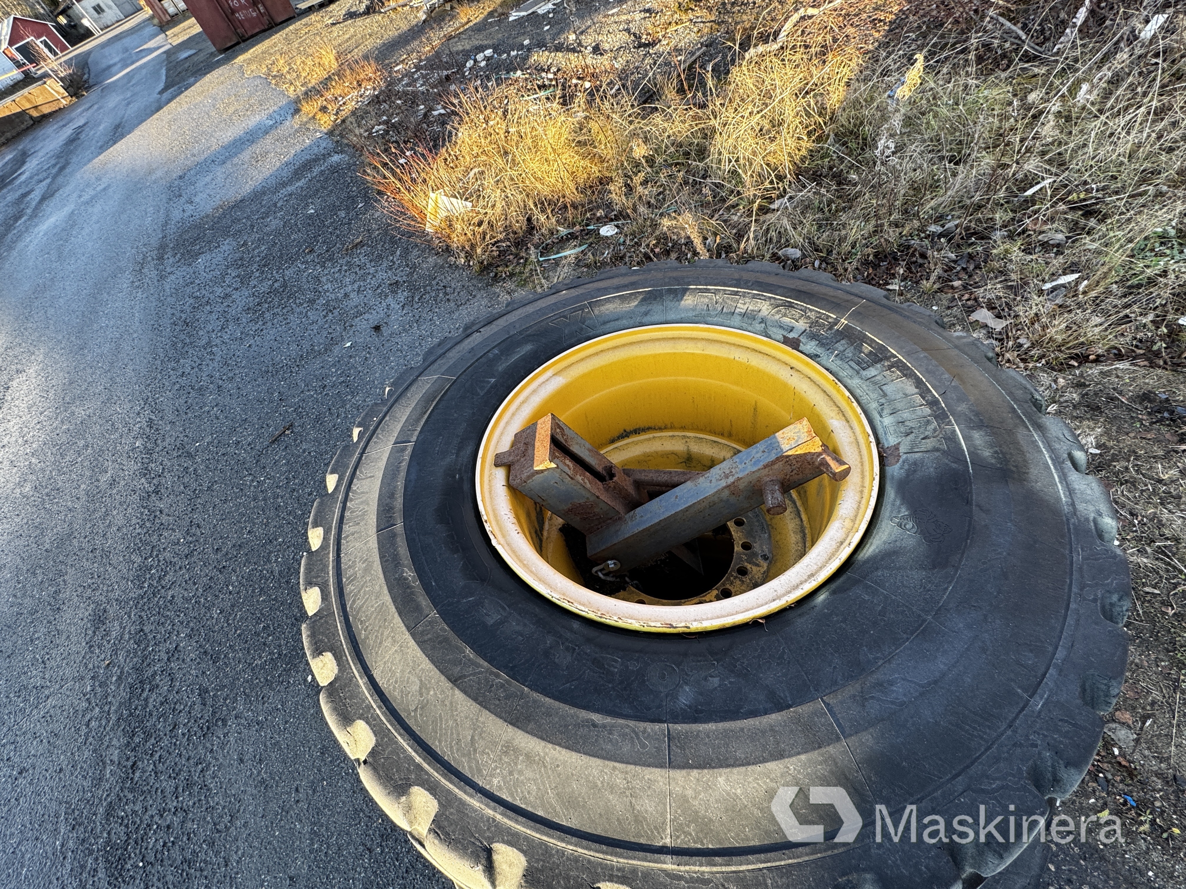 Hjul Volvo L90F Michelin XHA 20,5R25