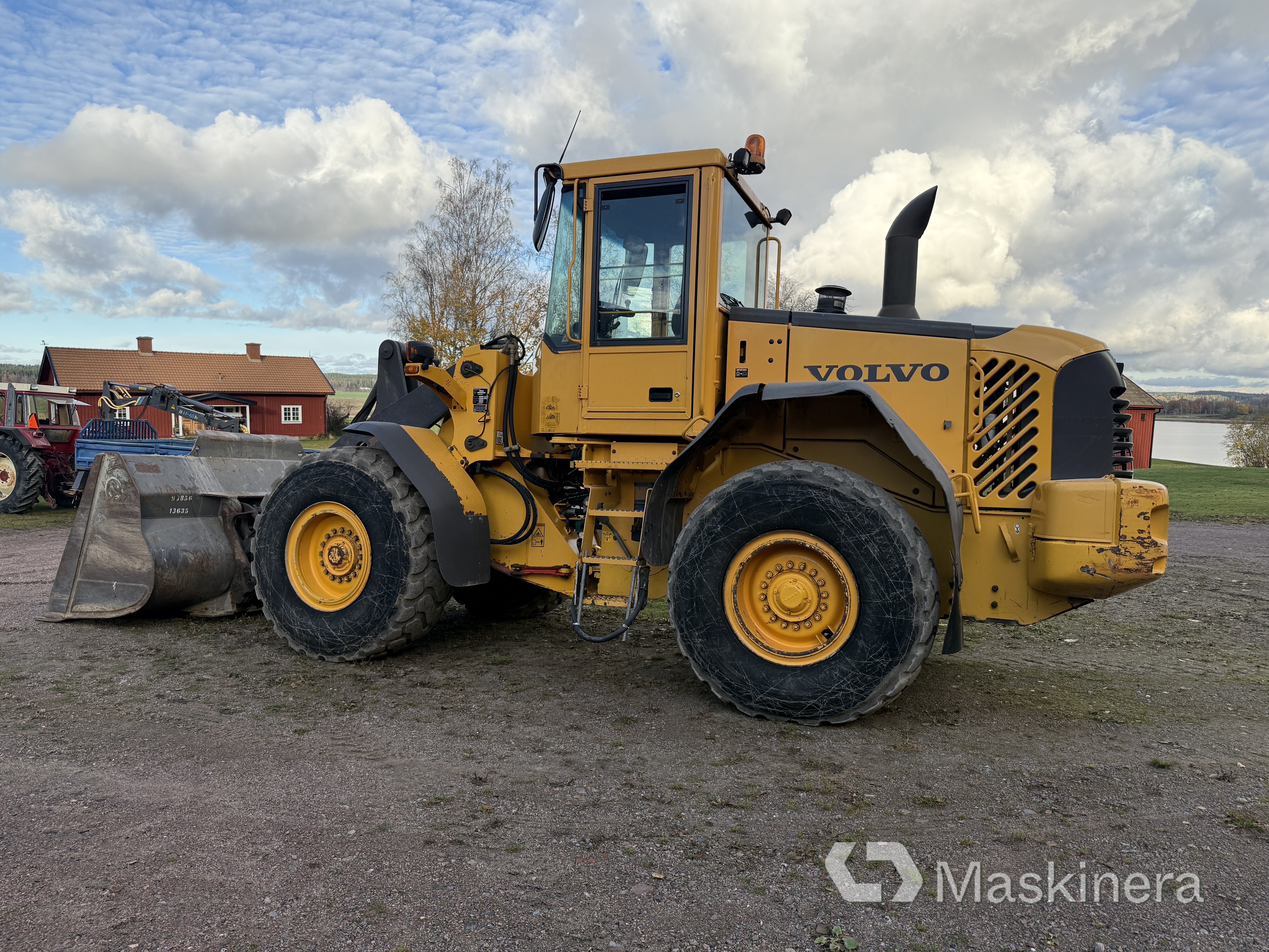 Hjullastare Volvo L90E med tillbehör