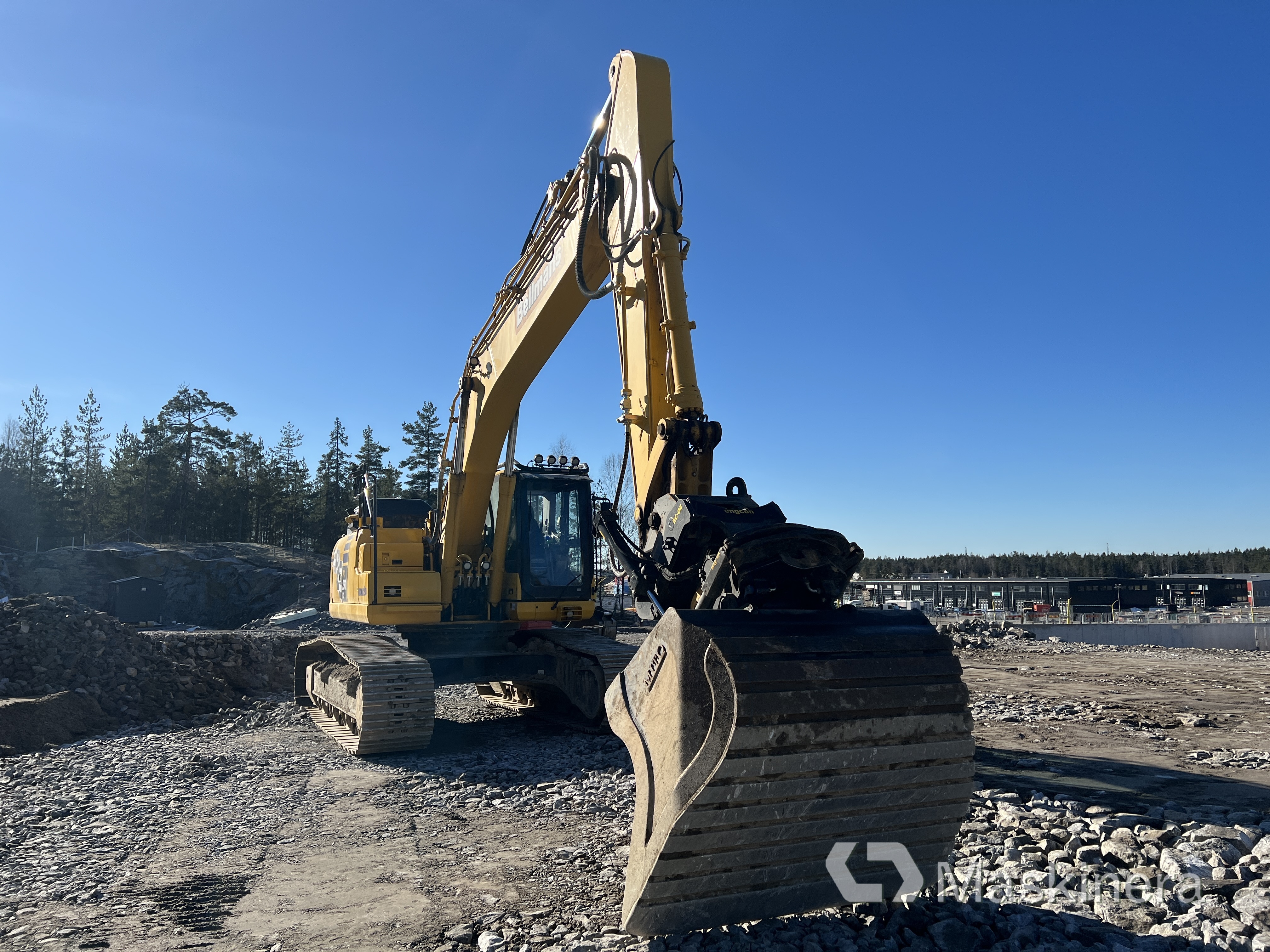 Grävmaskin KOMATSU PC290LC-11
