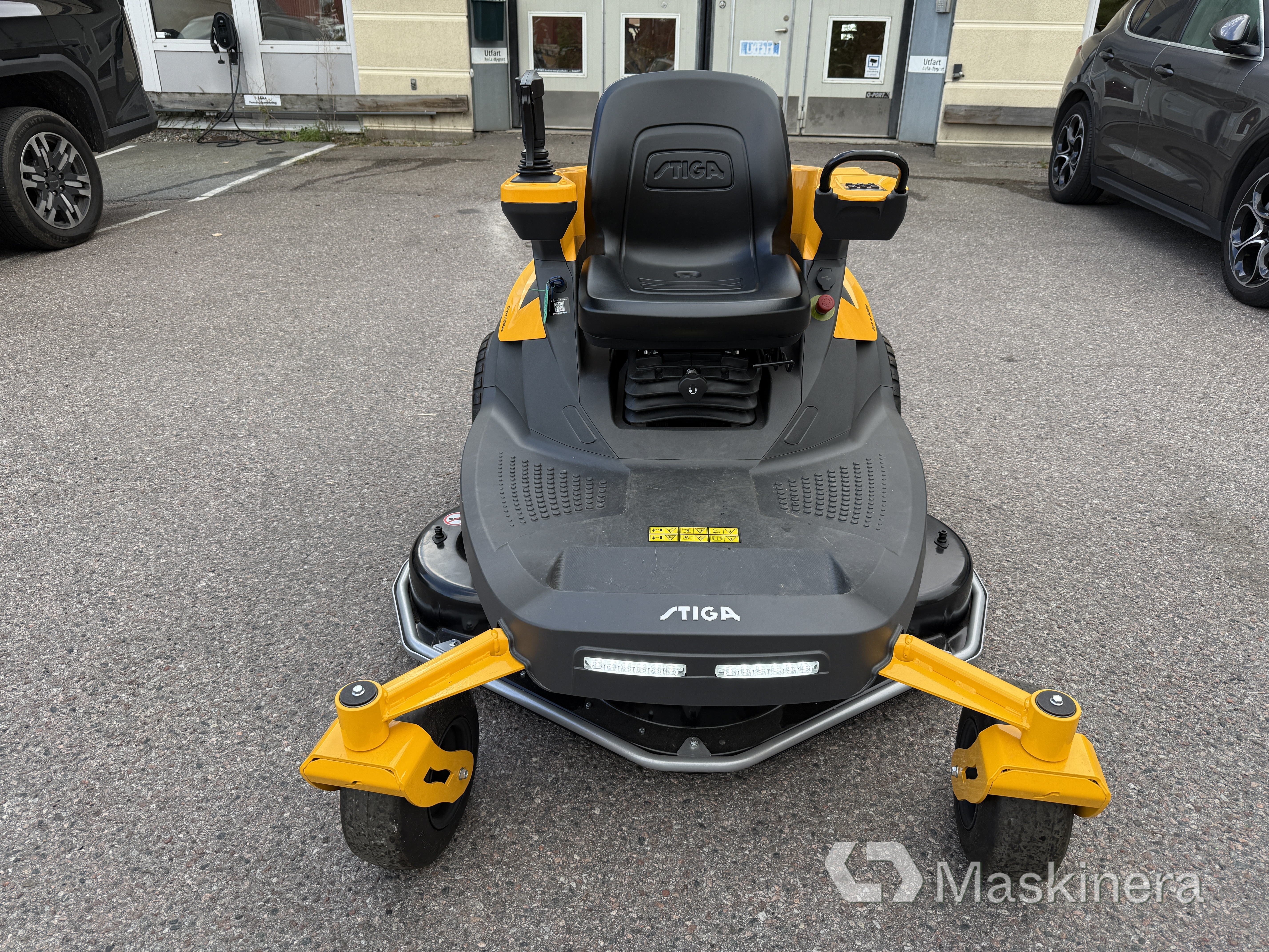 Batteridriven Åkgräsklippare Stiga Gyro 900E