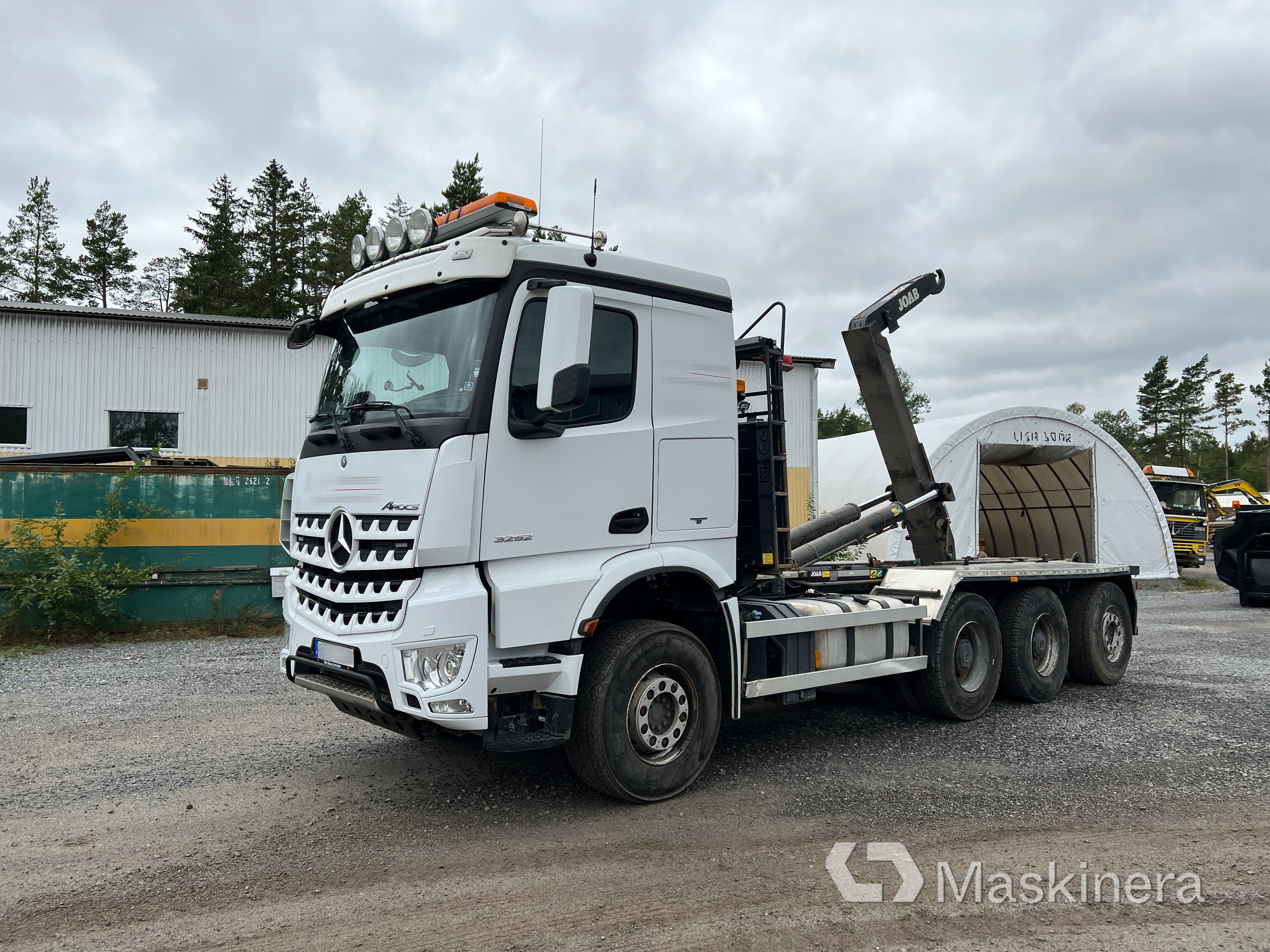 Lastväxlare Mercedes-Benz Arocs 3252