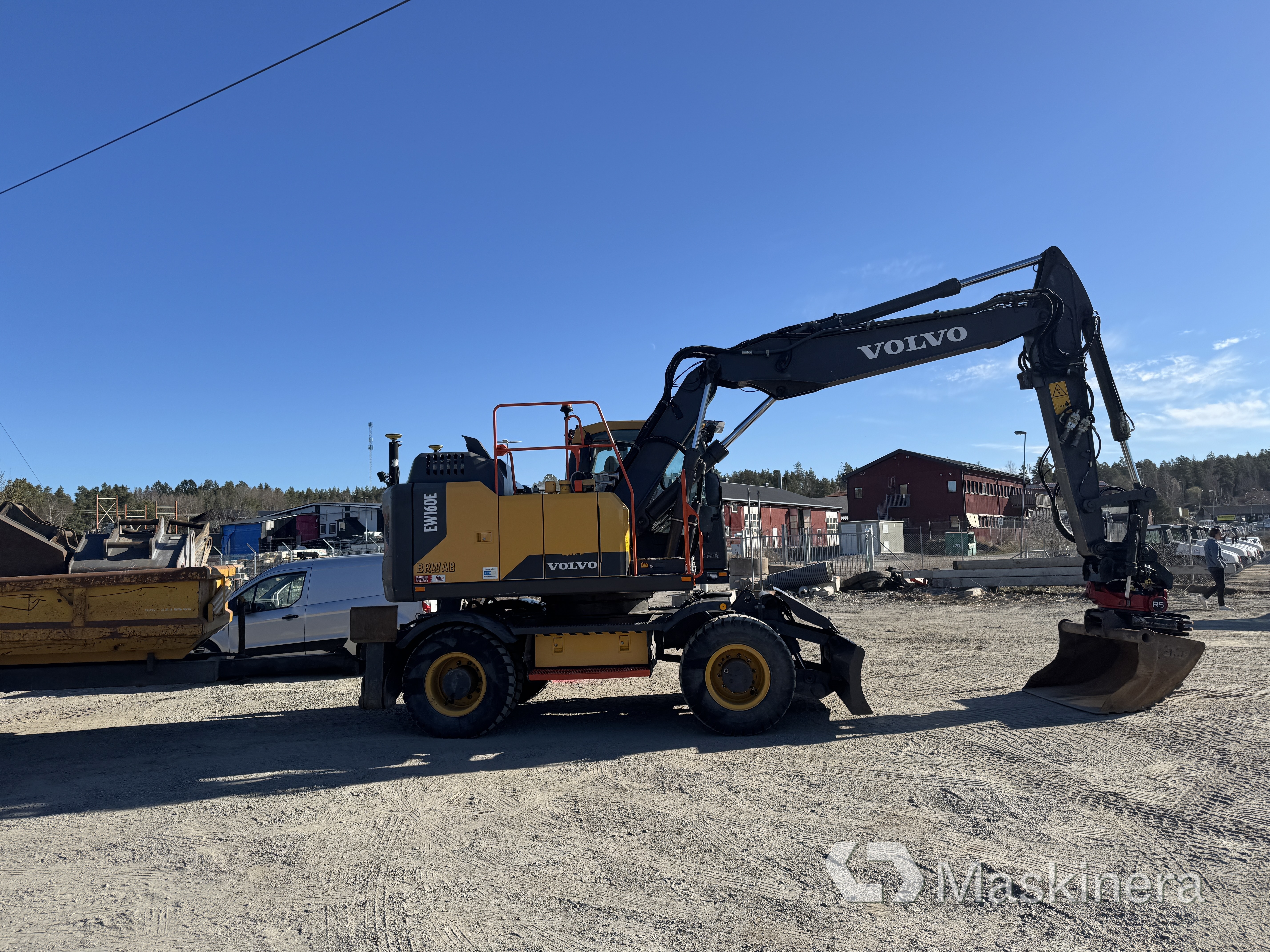 Hjulgrävare Volvo EW160E med tillbehör