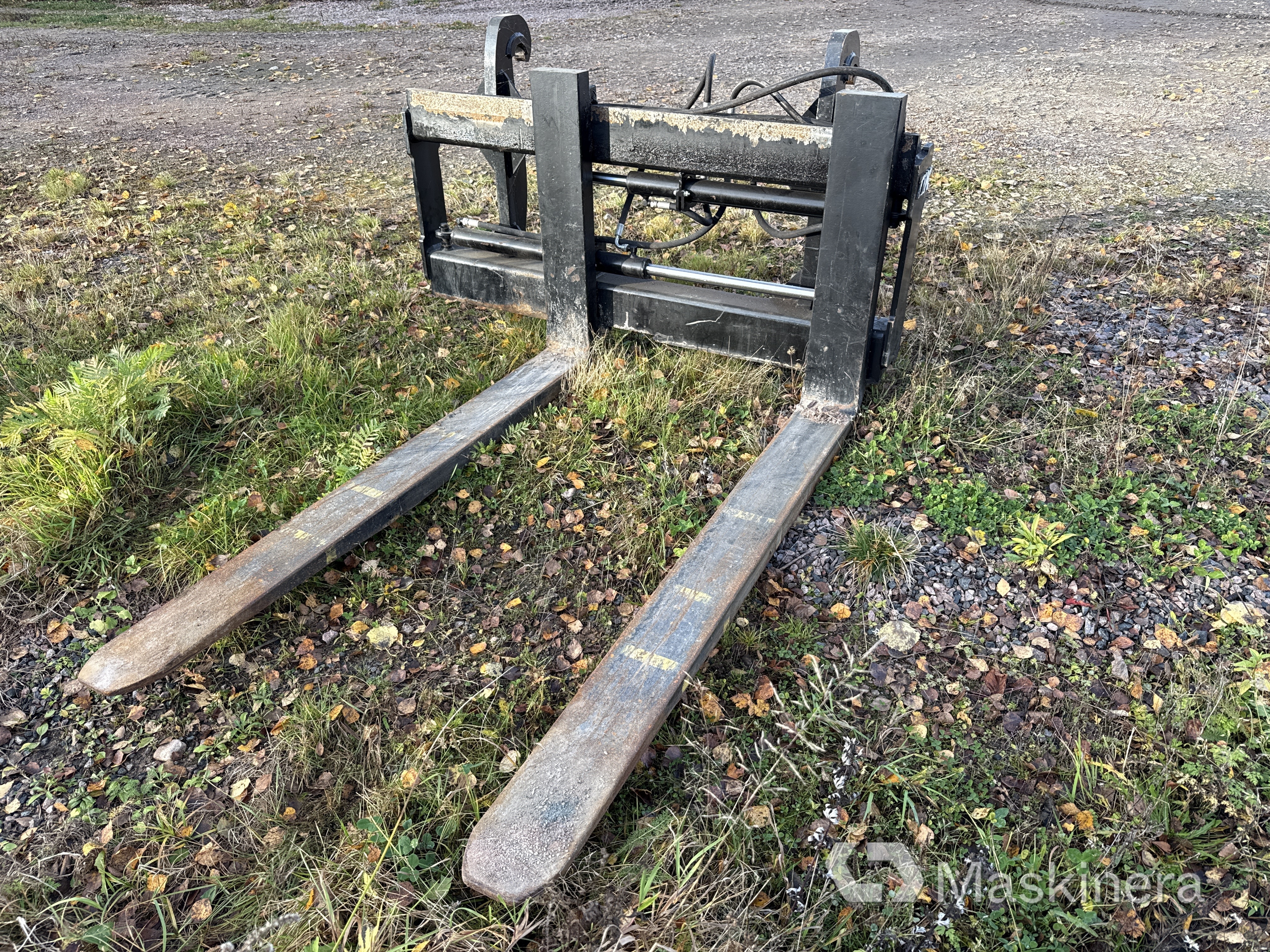Hydrauliska pallgafflar TIK Stora Bm
