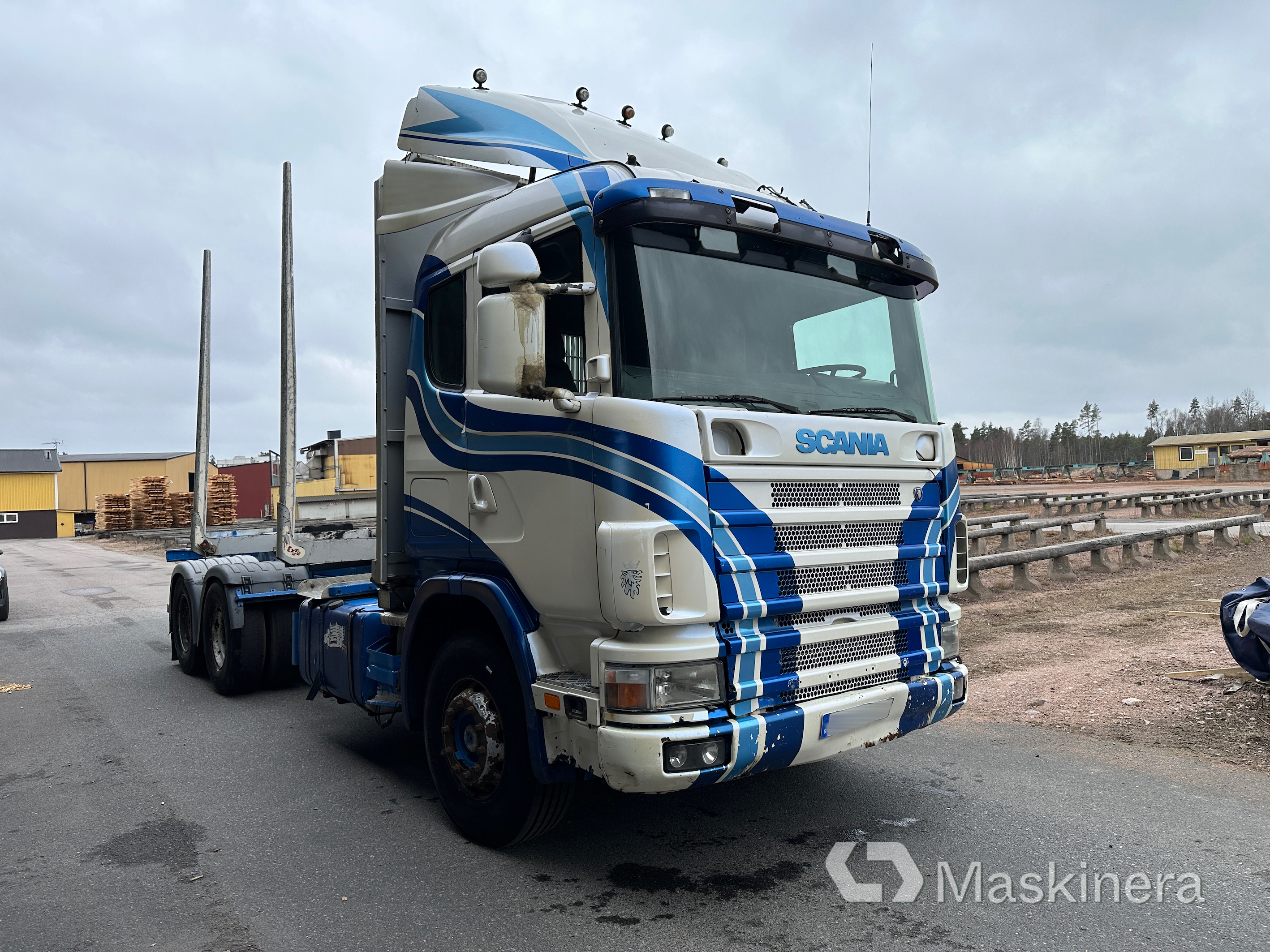 Begagnad Timmerbil Scania R164 NB 580 auktion | Maskinera