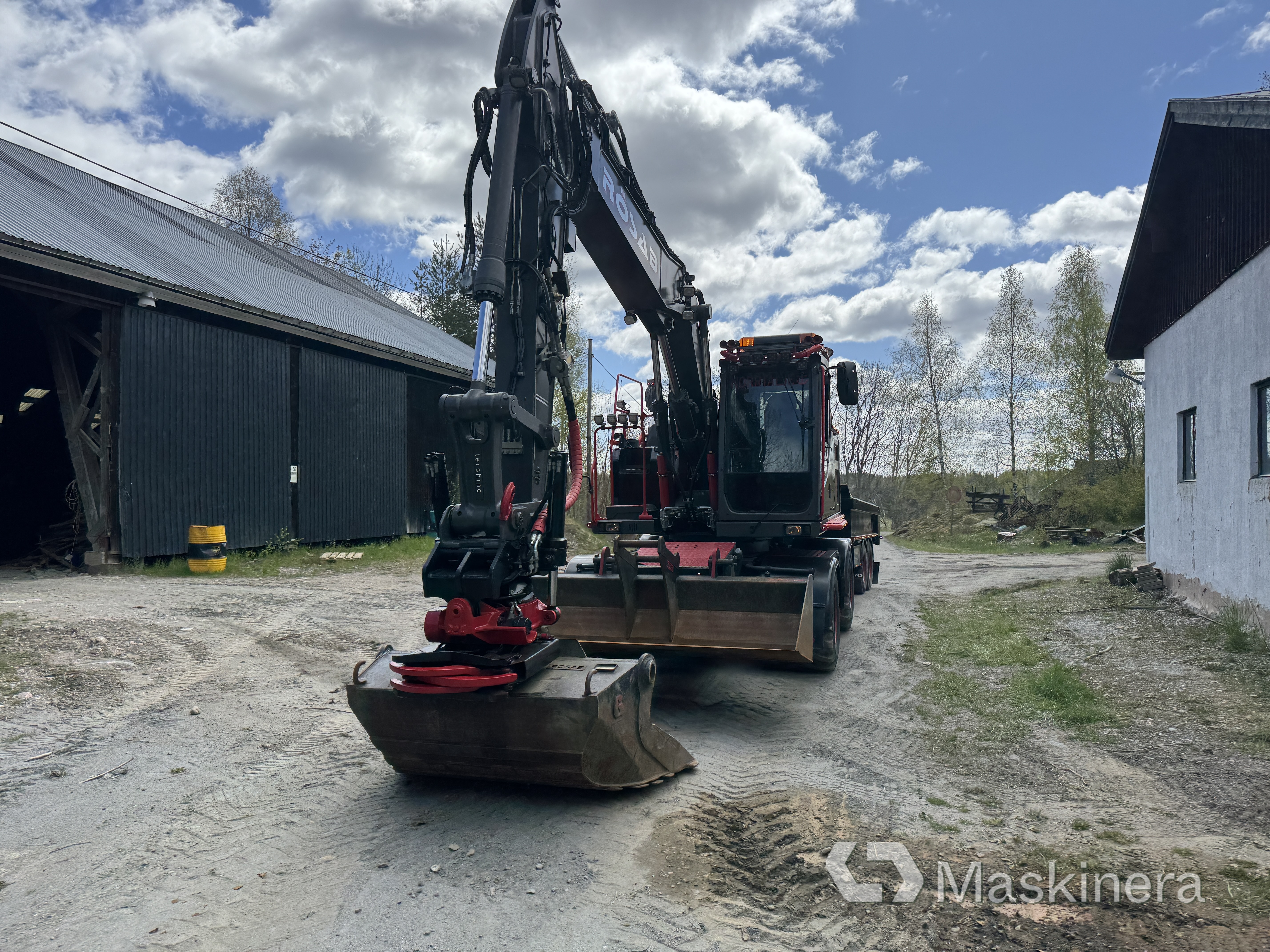 Hjulgrävare Volvo EW160E med kärra